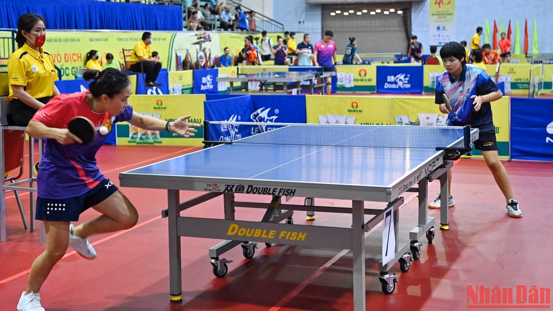 Đối mặt với tay vợt kỳ cựu Vũ Thị Hà, Phương Linh đã gây nhiều khó khăn cho đàn chị. Tuy không thể giành thắng lợi, nhưng lối đánh mạnh mẽ và kỹ thuật của cô đã để lại ấn tượng với người hâm mộ.