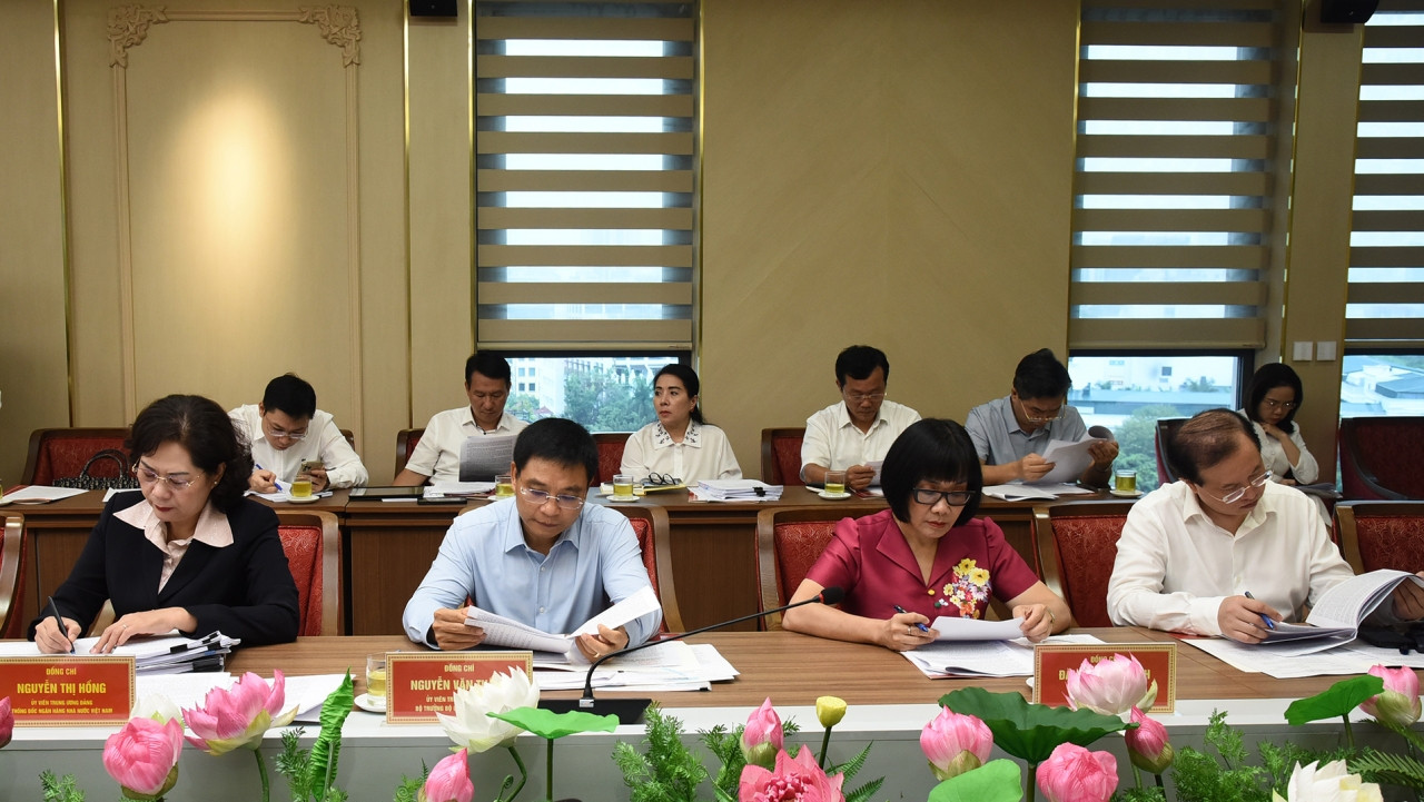 Các đại biểu tham dự buổi làm việc. Các đại biểu tham dự buổi làm việc.