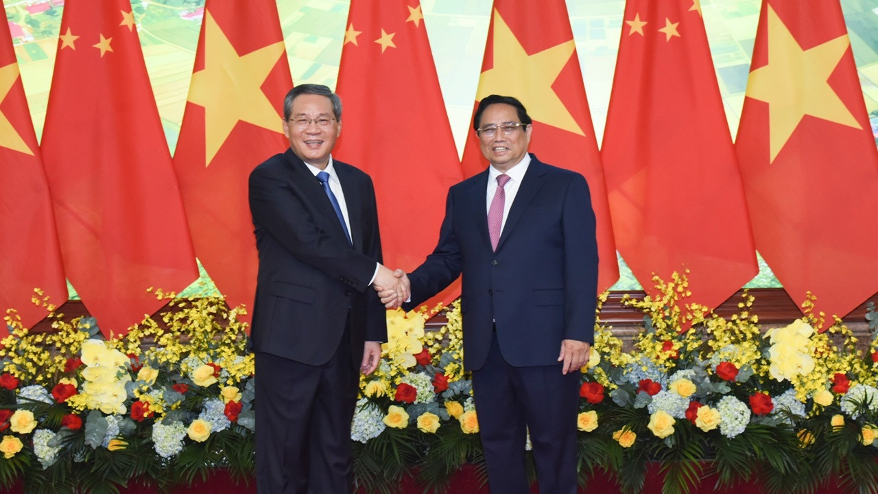 Thủ tướng Phạm Minh Chính và Thủ tướng Trung Quốc Lý Cường.