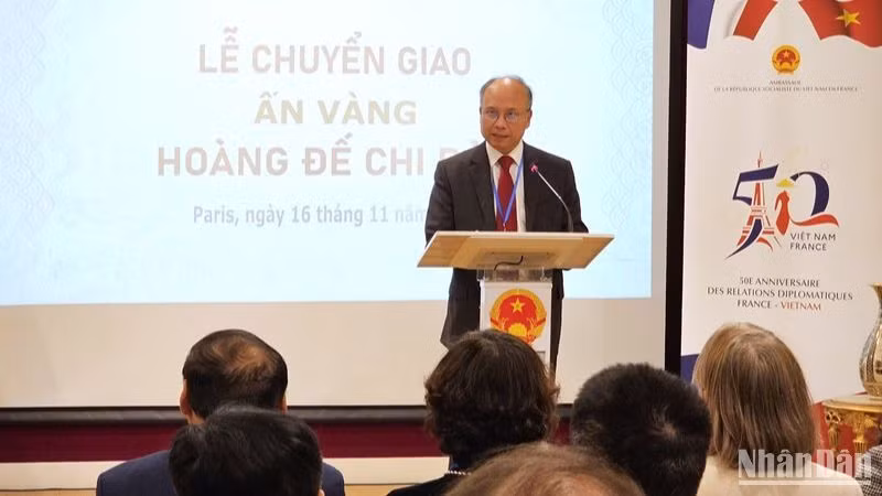 Đại sứ Đinh Toàn Thắng đánh giá cao sự hợp tác và phối hợp của các cơ quan chức năng sở tại. (Ảnh: MINH DUY)