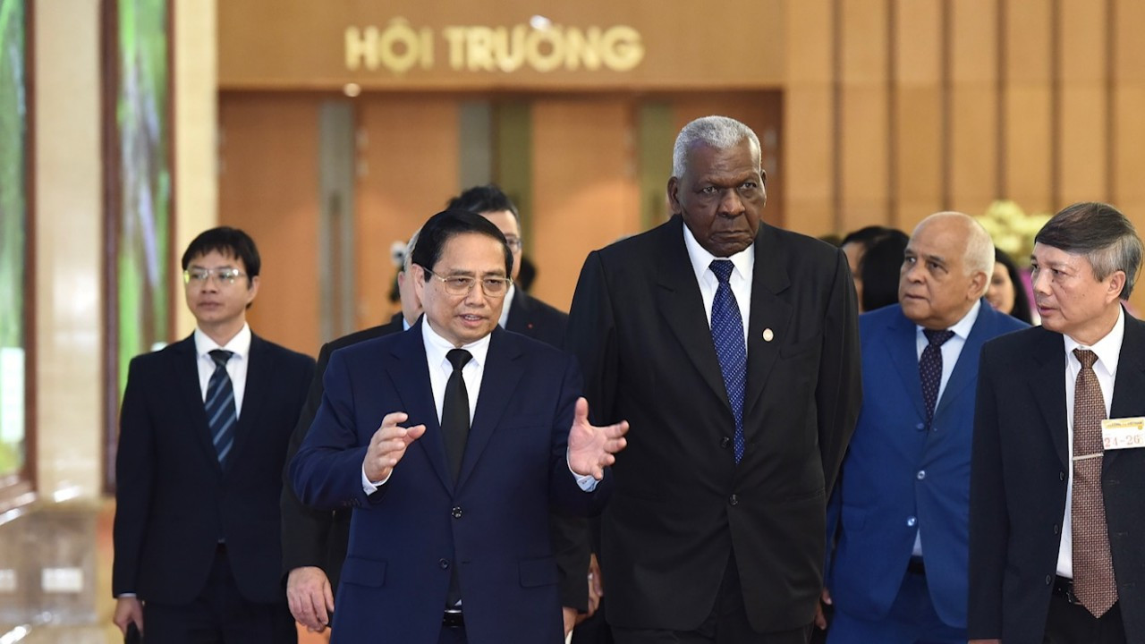Thủ tướng Phạm Minh Chính đón Chủ tịch Quốc hội Cuba Esteban Lazo Hernandez.