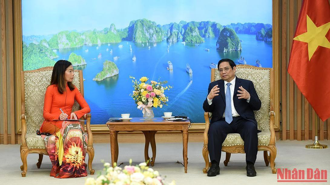 Thủ tướng Phạm Minh Chính tiếp bà Pauline Tamesis. Thủ tướng Phạm Minh Chính tiếp bà Pauline Tamesis.