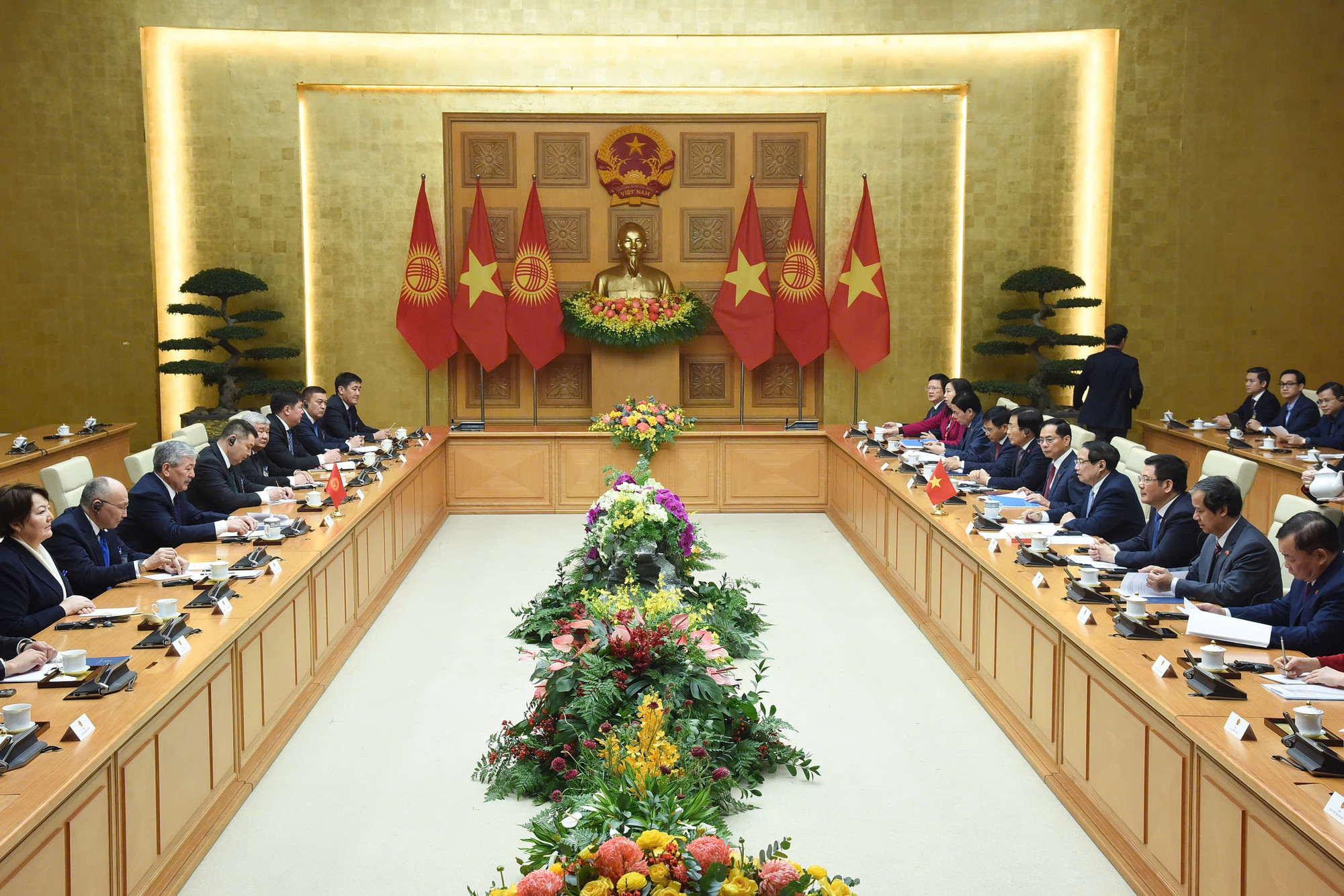 Quang cảnh buổi hội đàm.