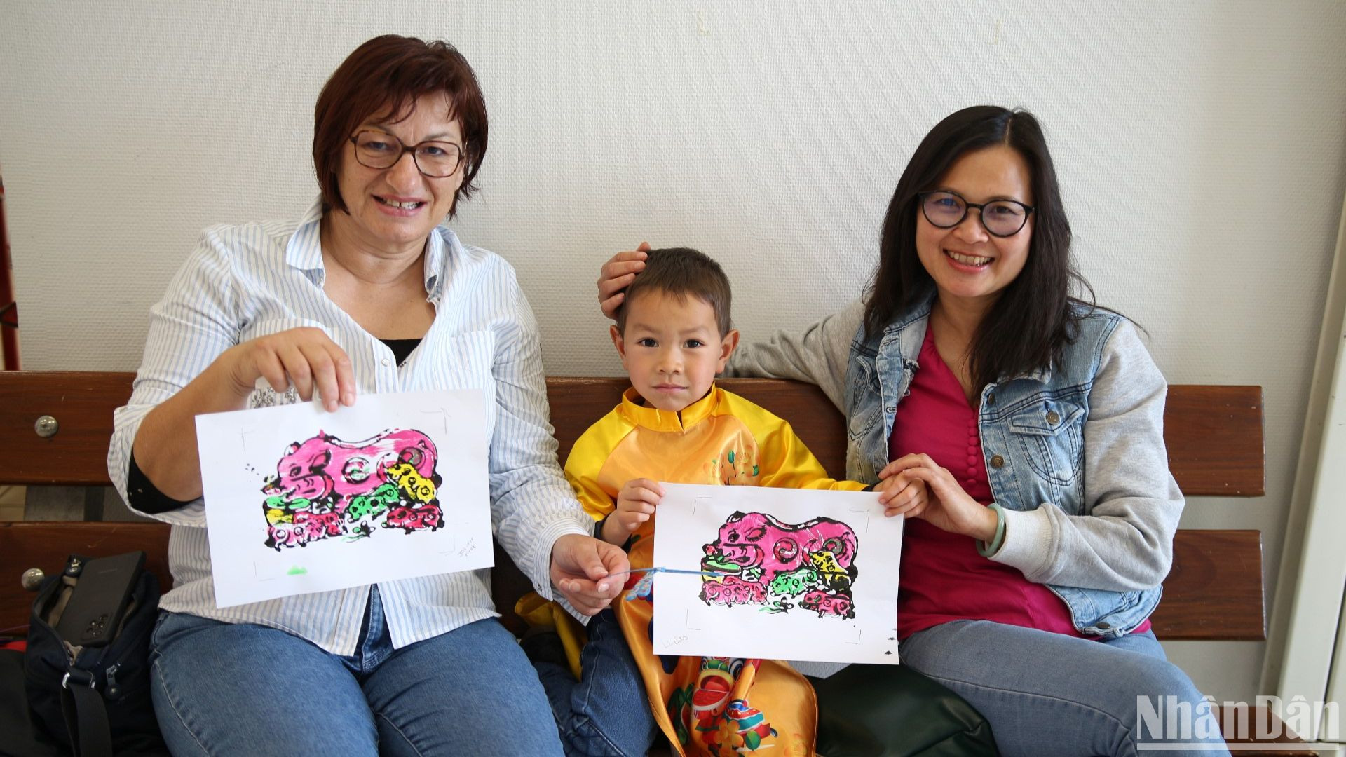 Nhiều hoạt động đậm chất văn hóa dân gian truyền thống nhân dịp đầu xuân thu hút sự thích thú của bạn bè quốc tế và các gia đình kiều bào tại Nantes.