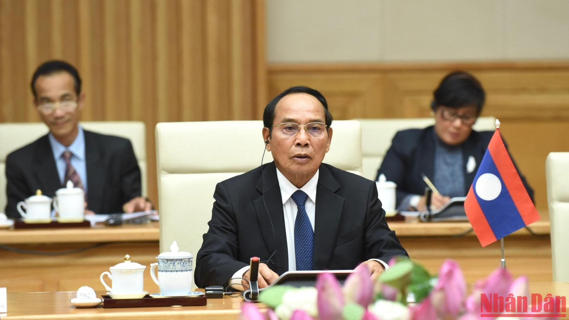 Thường trực Ban Bí thư, Phó Chủ tịch nước Lào Bounthong Chitmany phát biểu tại buổi tiếp. (Ảnh: Trần Hải)