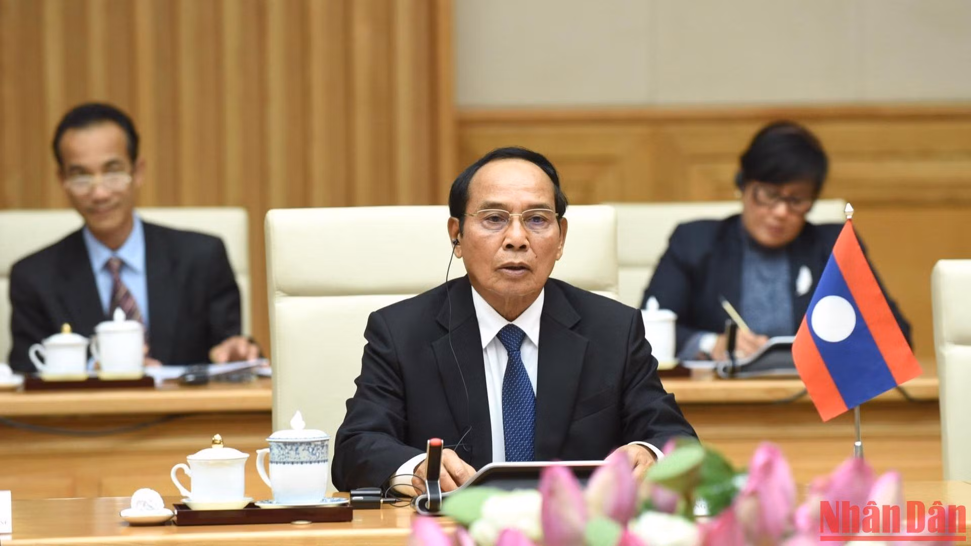 Thường trực Ban Bí thư, Phó Chủ tịch nước Lào Bounthong Chitmany phát biểu tại buổi tiếp. (Ảnh: Trần Hải)