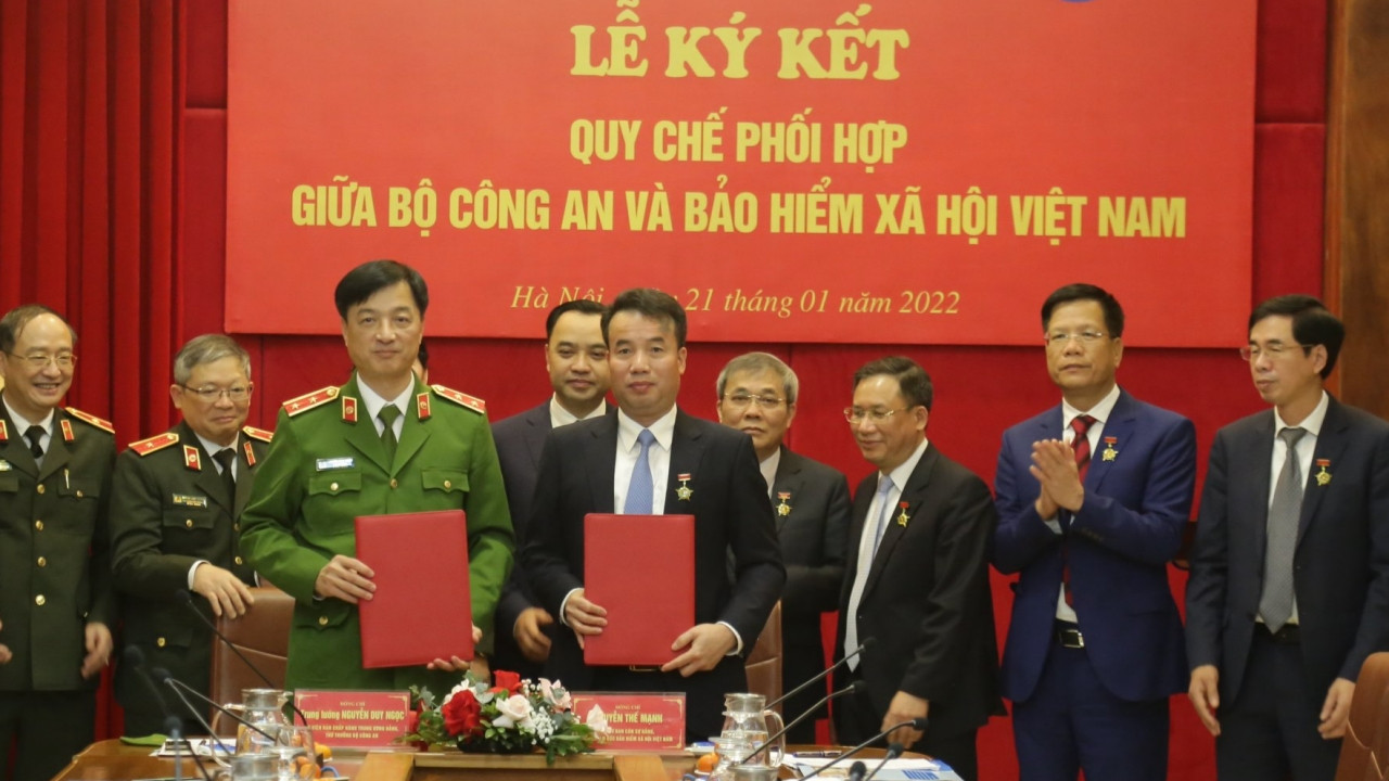 Bộ Công an và Bảo hiểm xã hội Việt Nam ký kết Quy chế phối hợp. (Ảnh: Tâm Trung)