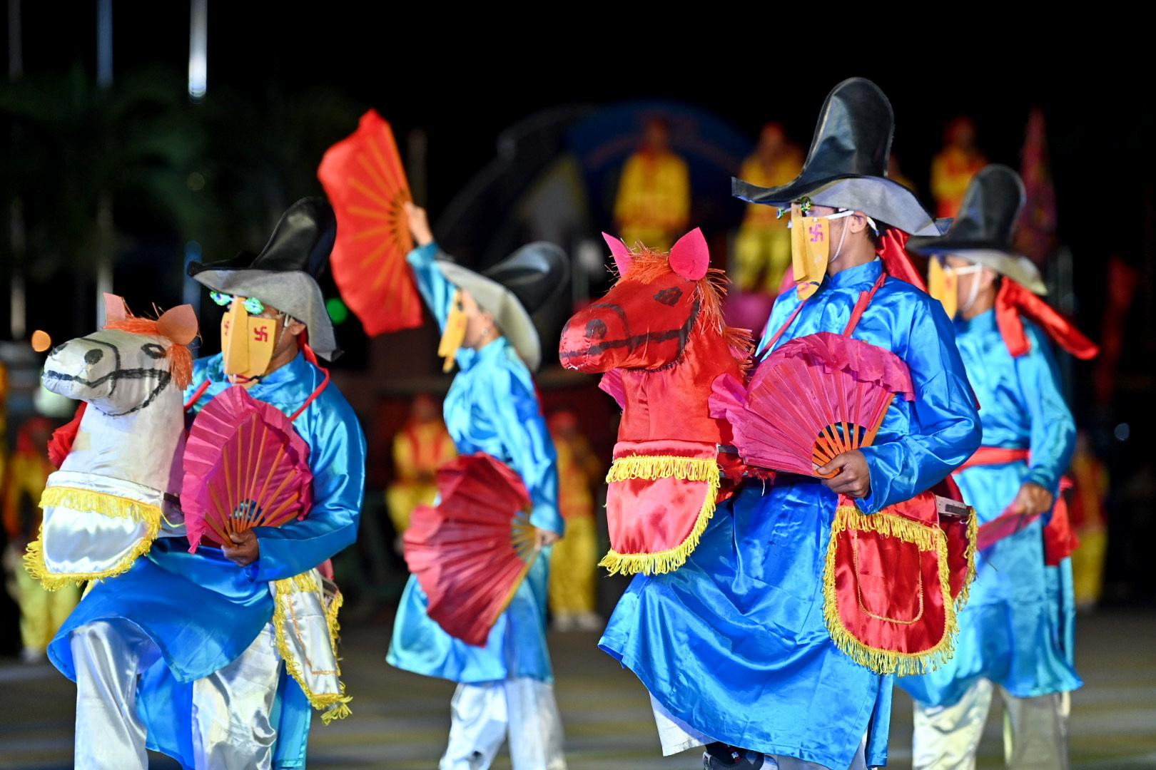 Màn múa trò Xuân Phả của các nghệ nhân tỉnh Thanh Hóa.