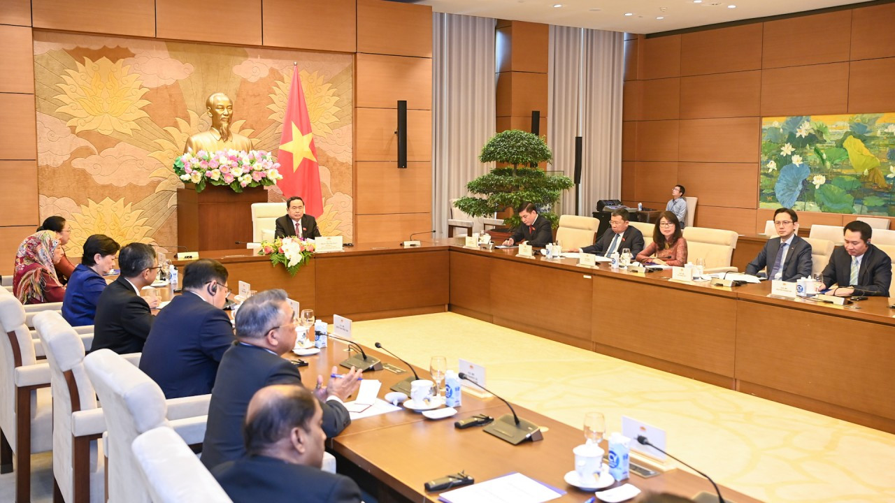 Quang cảnh cuộc tiếp tại Nhà Quốc hội.