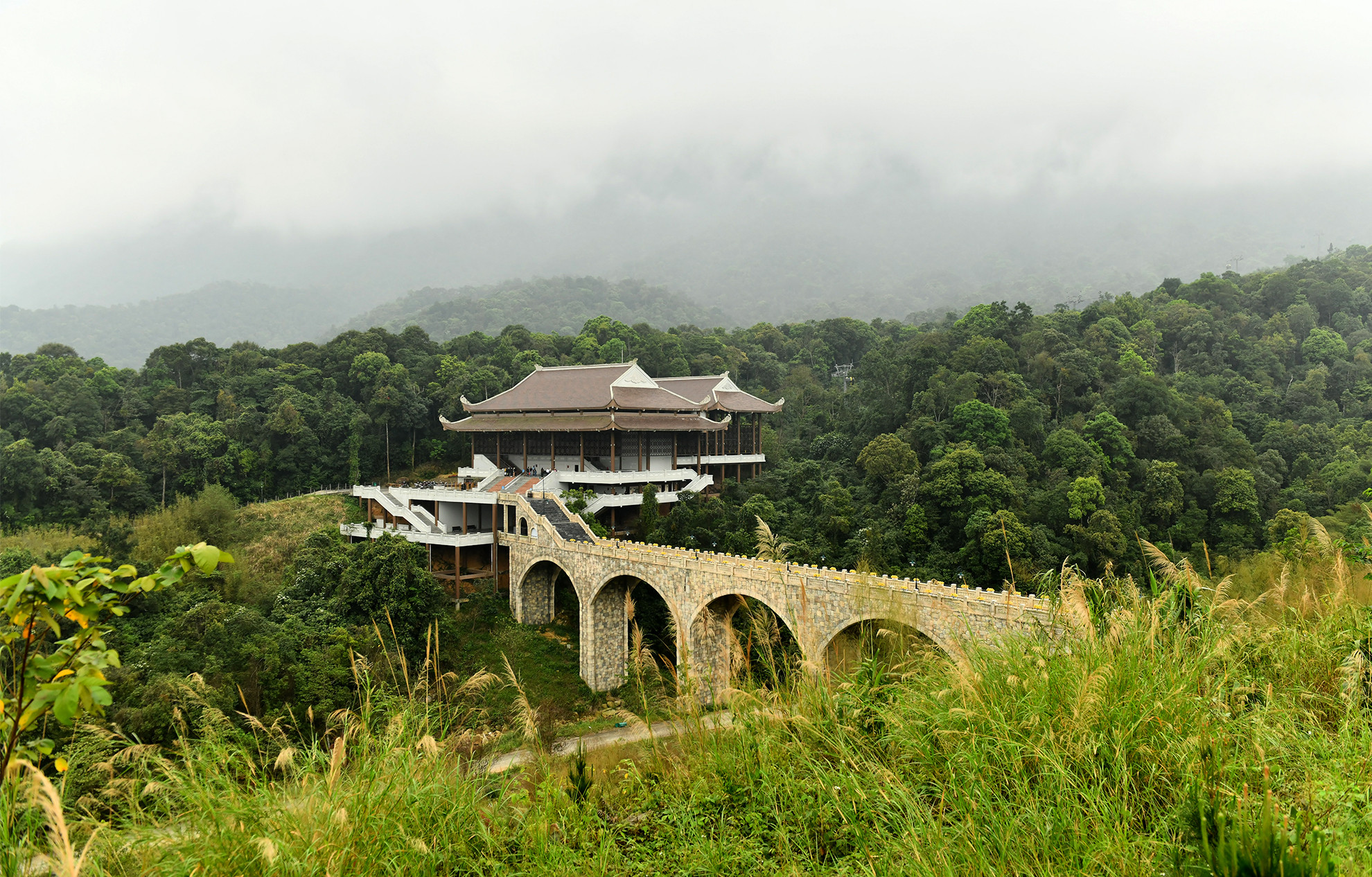 Nhà ga cáp treo Tây Yên Tử sẽ đưa du khách lên đỉnh núi Yên Tử.