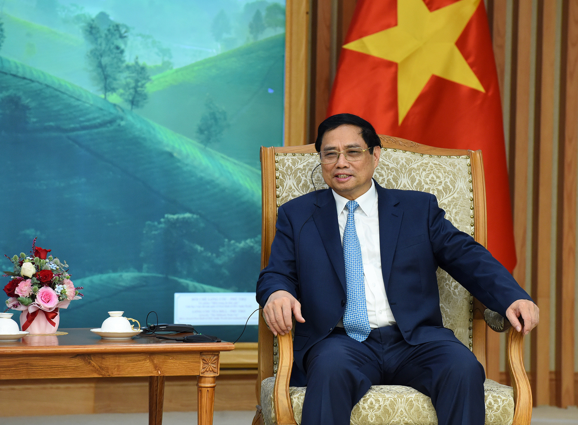 Thủ tướng Phạm Minh Chính phát biểu tại buổi tiếp Đô trưởng Vientiane (Lào) Atsaphangthong Siphandone. Thủ tướng Phạm Minh Chính phát biểu tại buổi tiếp Đô trưởng Vientiane (Lào) Atsaphangthong Siphandone.