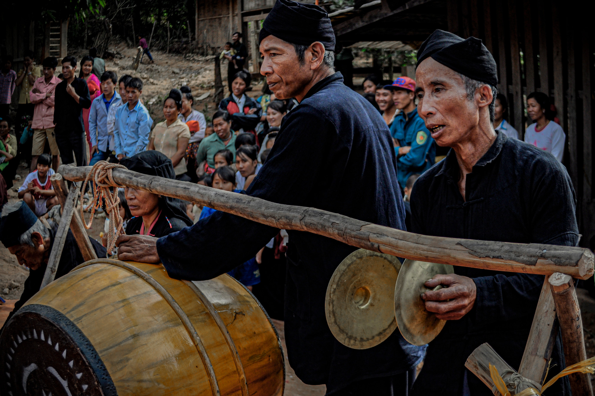 Tết là dịp mùa màng đã xong, người dân có thời gian nghỉ ngơi sau một năm lao động vất vả.