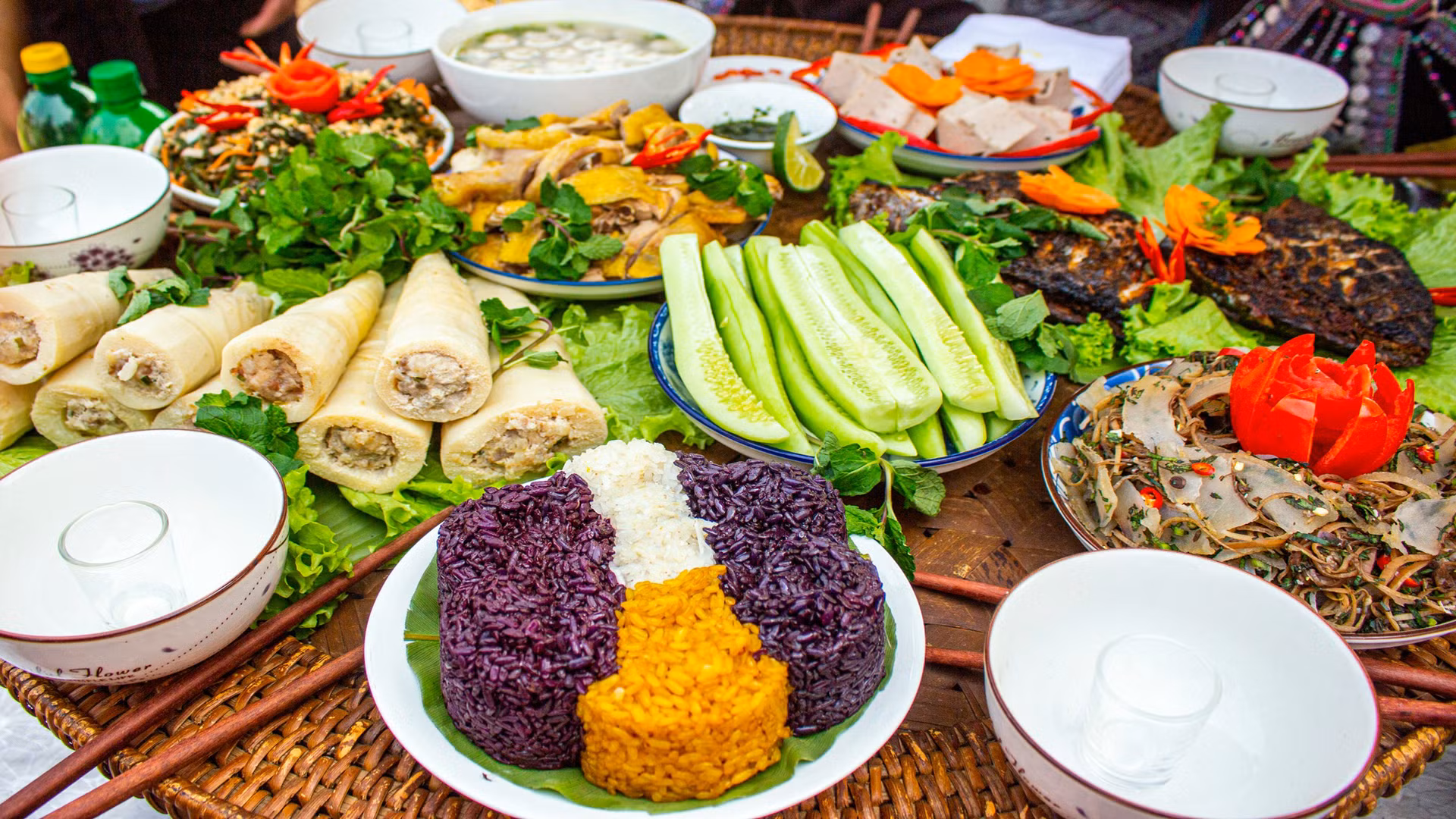 Thi ẩm thực dân tộc Lào.