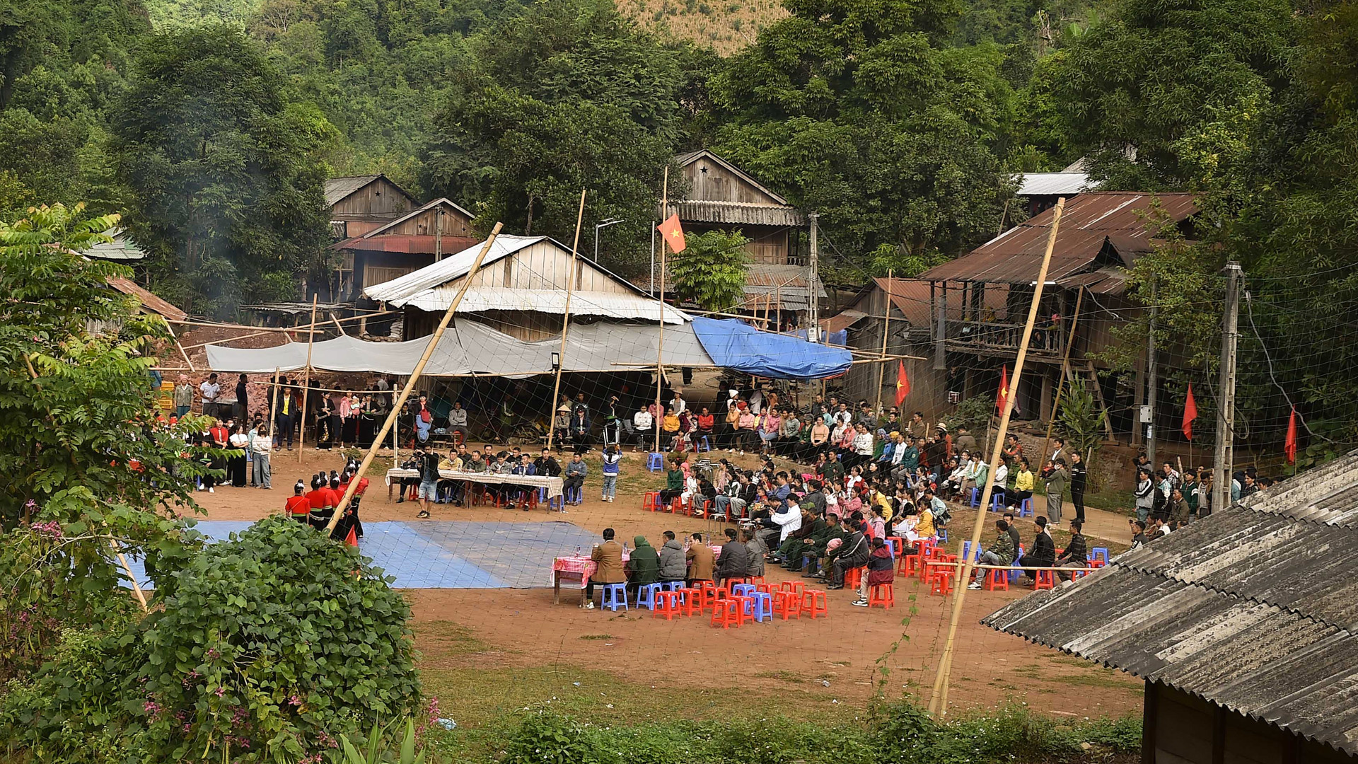 Bản của người Cống ở Táng Ngá, xã Nậm Chà, huyện Nậm Nhùn trong ngày Tết “Mìn Loóng Phạt”.