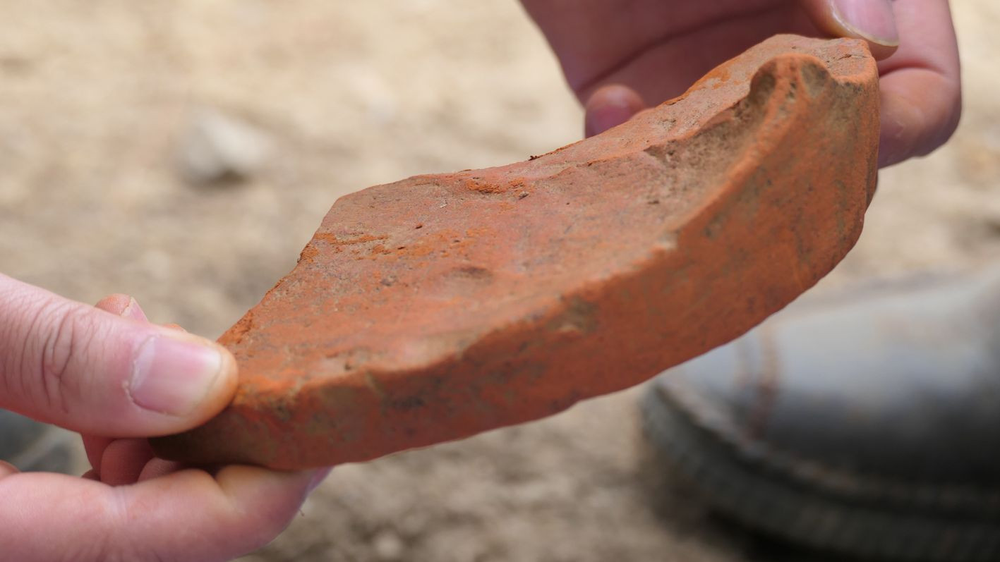 Các hiện vật có giá trị rất lớn trong việc đánh giá niên đại của ngôi chùa cổ ở thôn Bó Củng, thị trấn Yên Phú, huyện Bắc Mê.