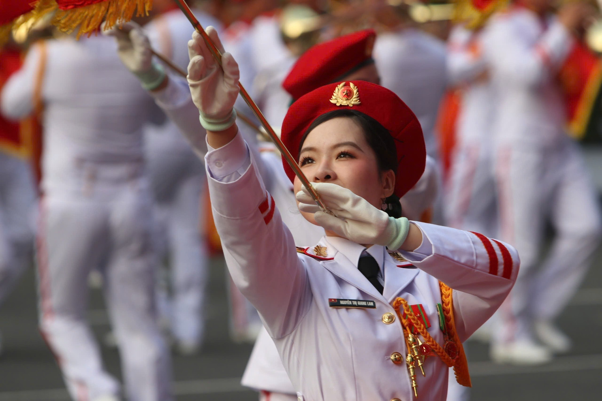 Màn súng kết hợp quân nhạc xếp hình nghệ thuật “Đất nước trọn niềm vui” do Đoàn Nghi lễ Quân đội, Trường Đại học Văn hoá Nghệ thuật Quân đội, Đoàn Văn công Quân khu 1, Đoàn văn công quân khu 3 , Đoàn văn công Quân khu 9 biểu diễn. Ảnh: TTXVN Màn súng kết hợp quân nhạc xếp hình nghệ thuật “Đất nước trọn niềm vui” do Đoàn Nghi lễ Quân đội, Trường Đại học Văn hoá Nghệ thuật Quân đội, Đoàn Văn công Quân khu 1, Đoàn văn công quân khu 3 , Đoàn văn công Quân khu 9 biểu diễn. Ảnh: TTXVN