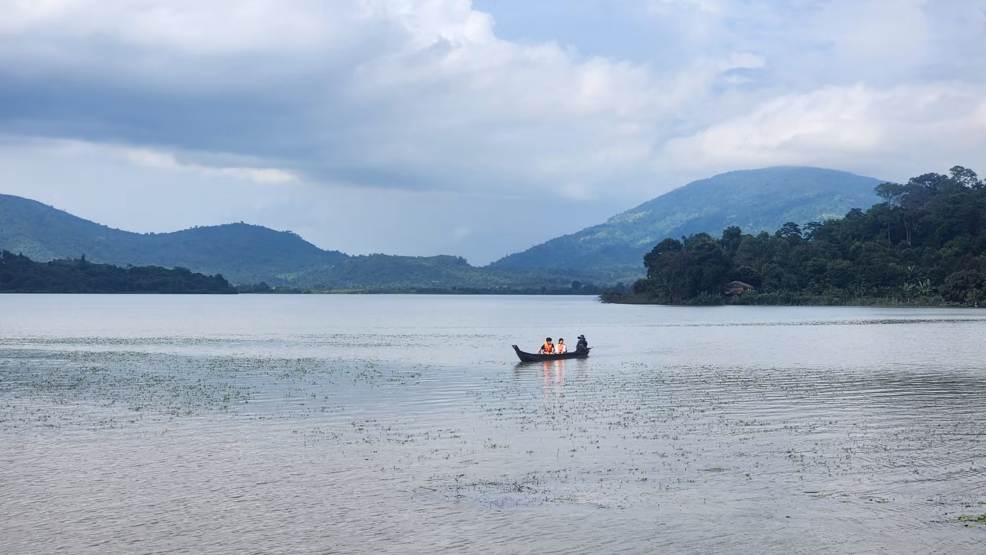Hồ Lắk, một địa điểm từng được ông Đàng Năng Long làm lễ thủy táng nhằm giấu xác cho voi.