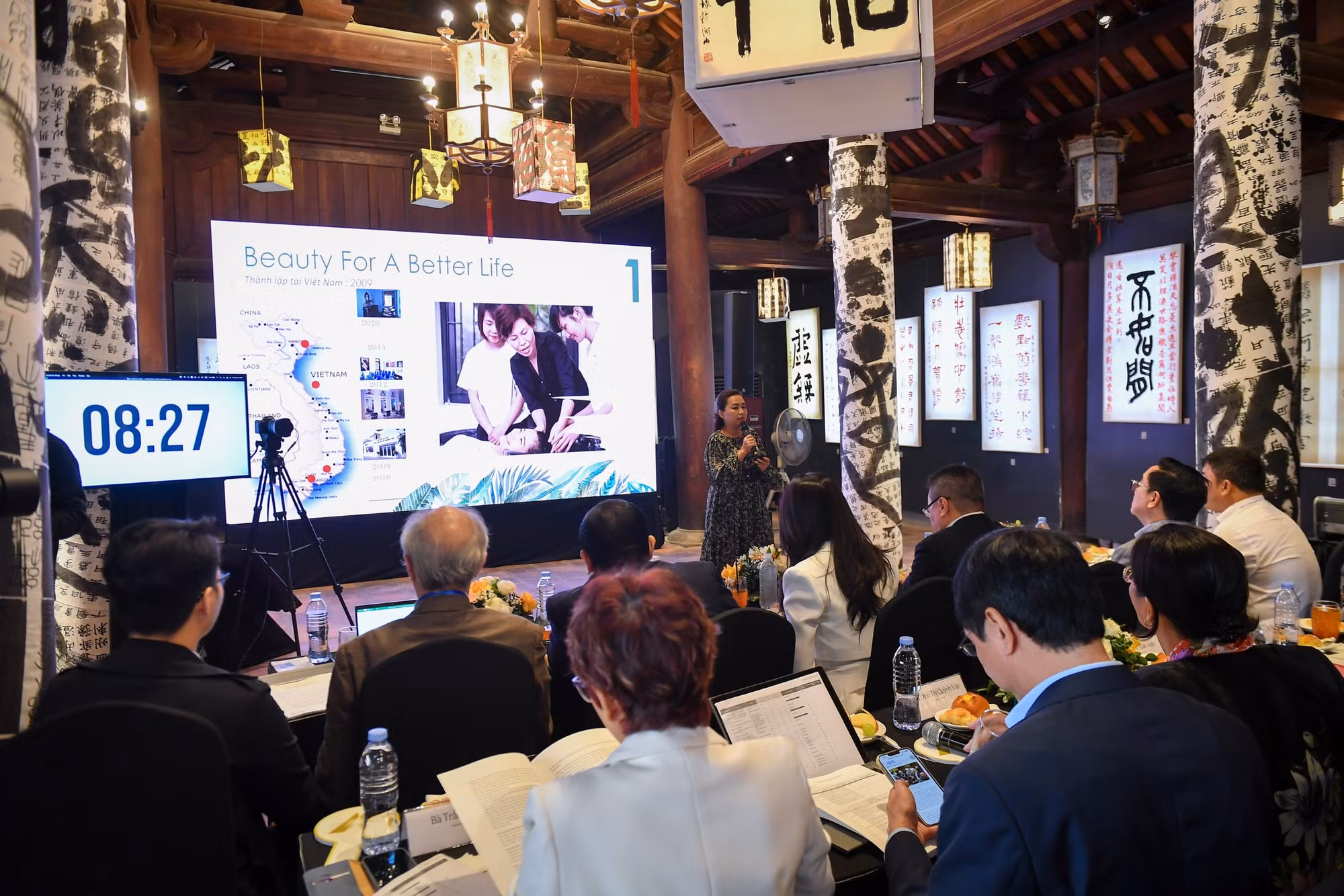 Đại diện một dự án trình bày tại vòng Chung kết. Đại diện một dự án trình bày tại vòng Chung kết.