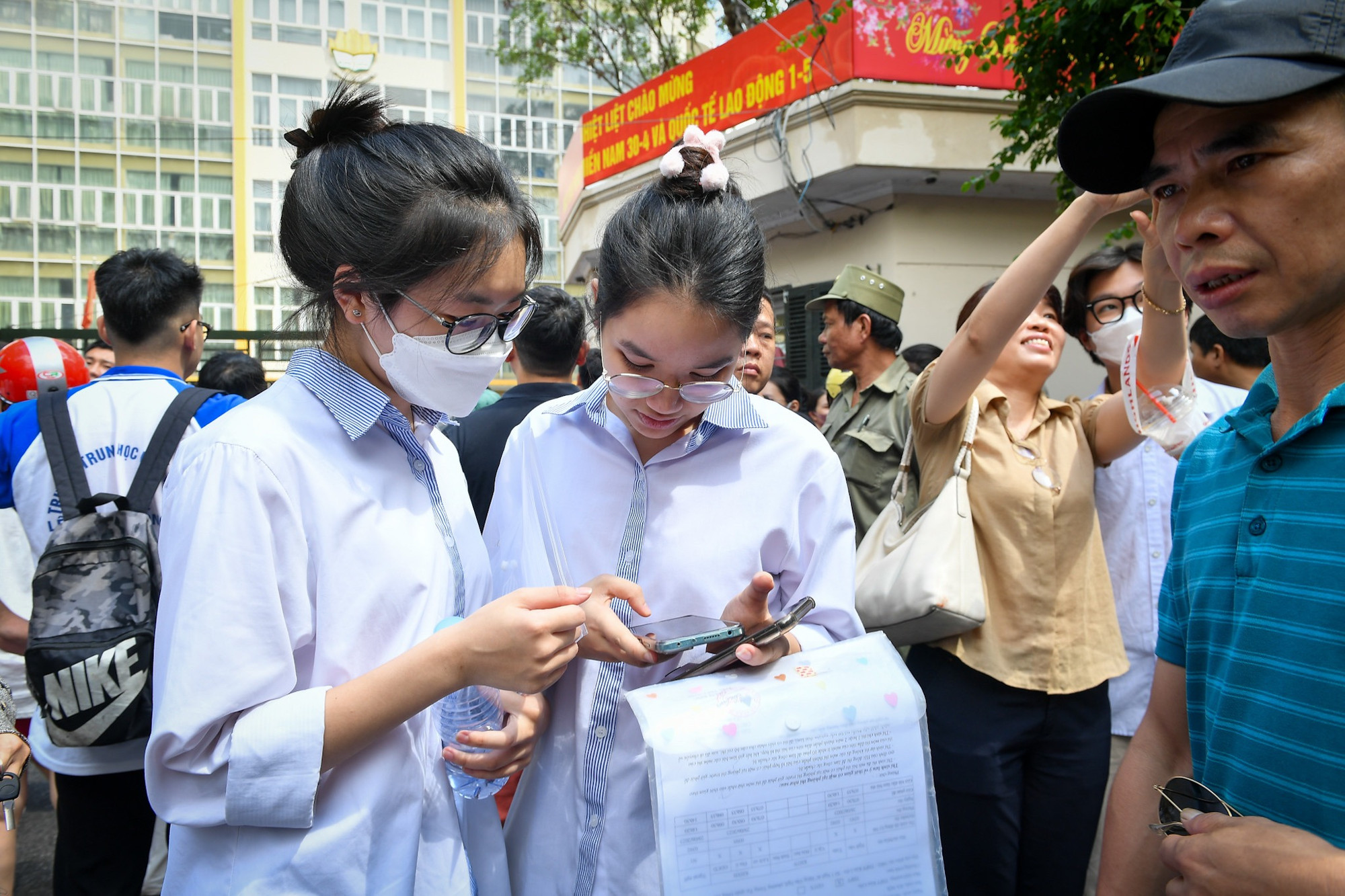 Chiều nay, các thí sinh sẽ tiếp tục bước vào môn thi Toán với thời gian làm bài 90 phút. (Ảnh: Thành Đạt)