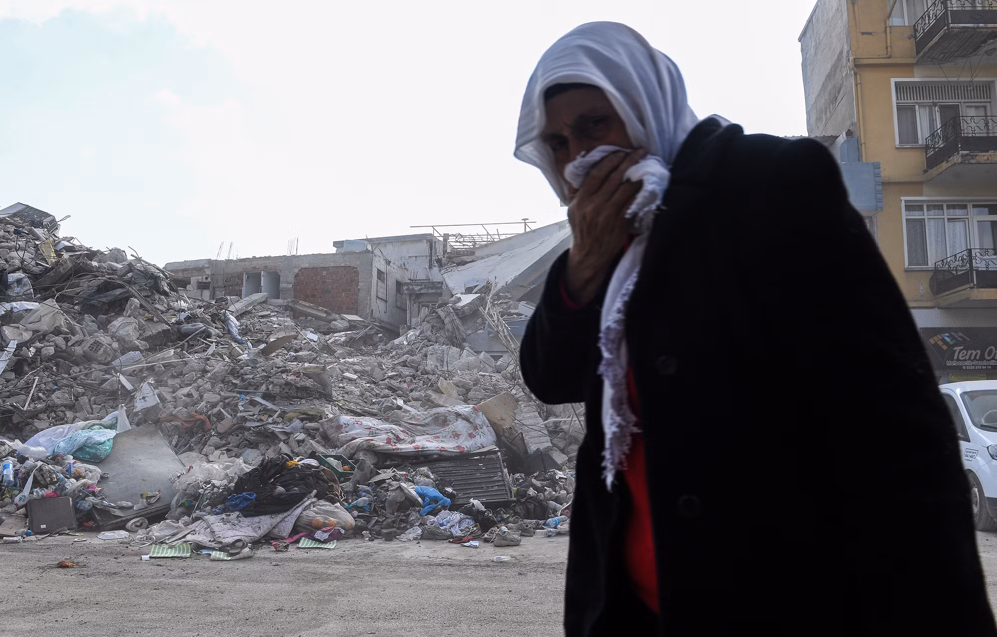 Nỗi lo dư chấn vẫn hiển hiện với người dân Hatay ngay lúc này.