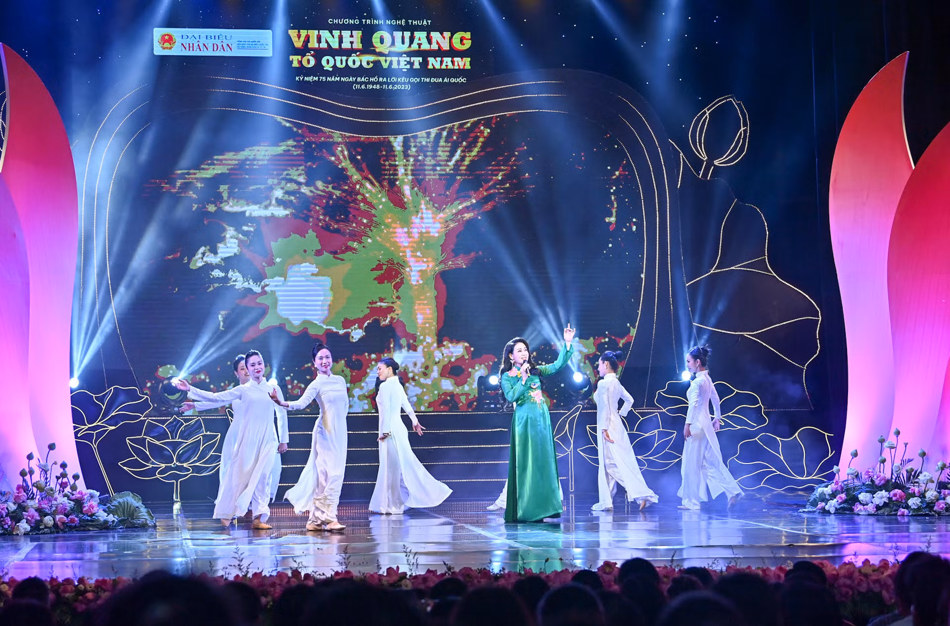 Những ca khúc đi cùng năm tháng ca ngợi những cống hiến vĩ đại của Chủ tịch Hồ Chí Minh, sự hy sinh xương máu của bao thế hệ người dân Việt Nam cho hòa bình, độc lập của đất nước, của dân tộc. Qua đó, bồi đắp lòng tự hào, nhân lên sức mạnh Việt Nam trong công cuộc xây dựng và bảo vệ Tổ quốc.