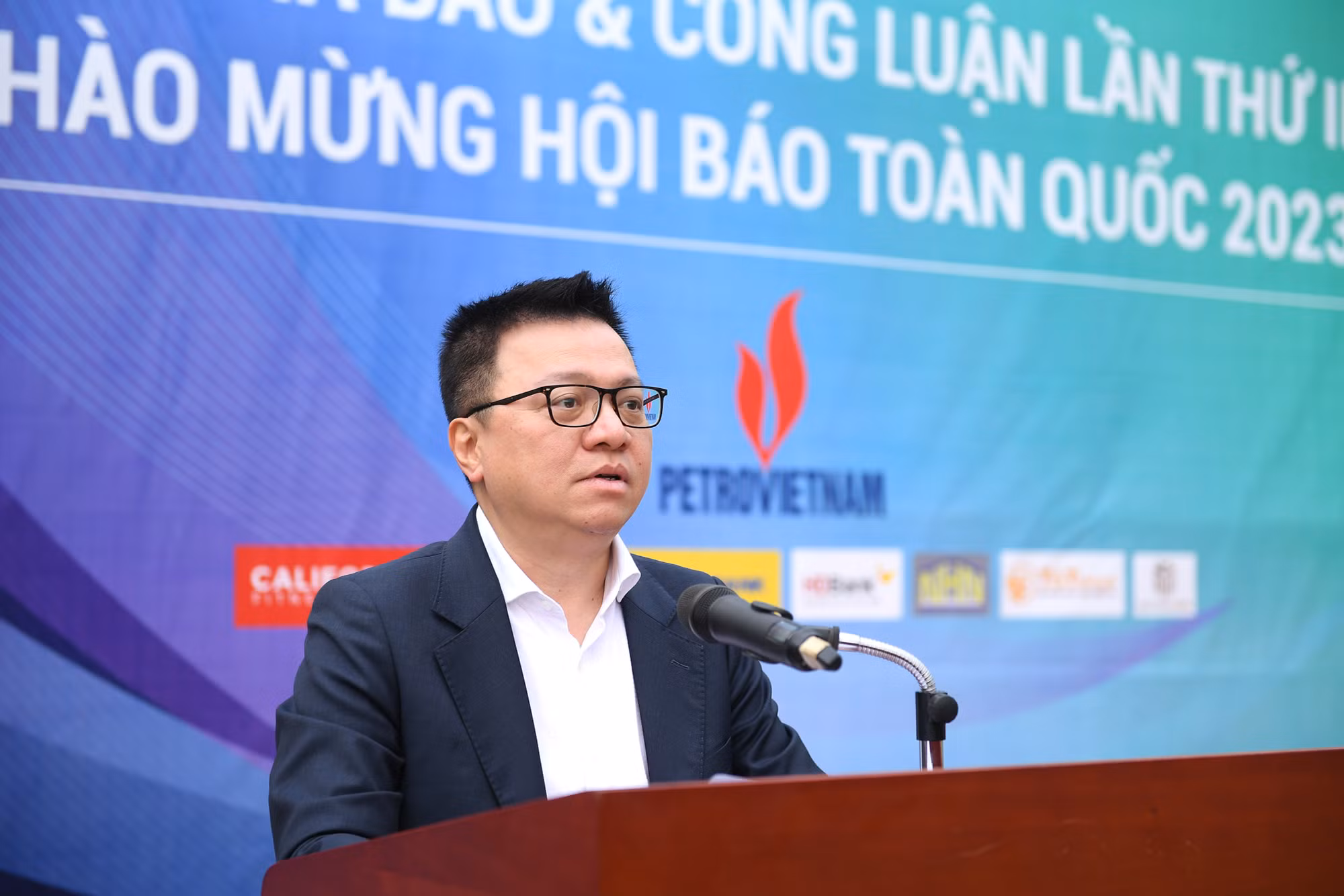 Đồng chí Lê Quốc Minh, Ủy viên Trung ương Đảng, Tổng Biên tập Báo Nhân Dân, Phó Trưởng Ban Tuyên giáo Trung ương, Chủ tịch Hội Nhà báo Việt Nam khẳng định: Giải bóng đá Cúp Nhà báo và Công luận lần II chào mừng Hội báo Toàn quốc 2023 là hoạt động thiết thực, nhằm hưởng ứng và thúc đẩy phong trào thể dục thể thao, tăng cường tình đoàn kết, giao lưu giữa các cơ quan, đơn vị.