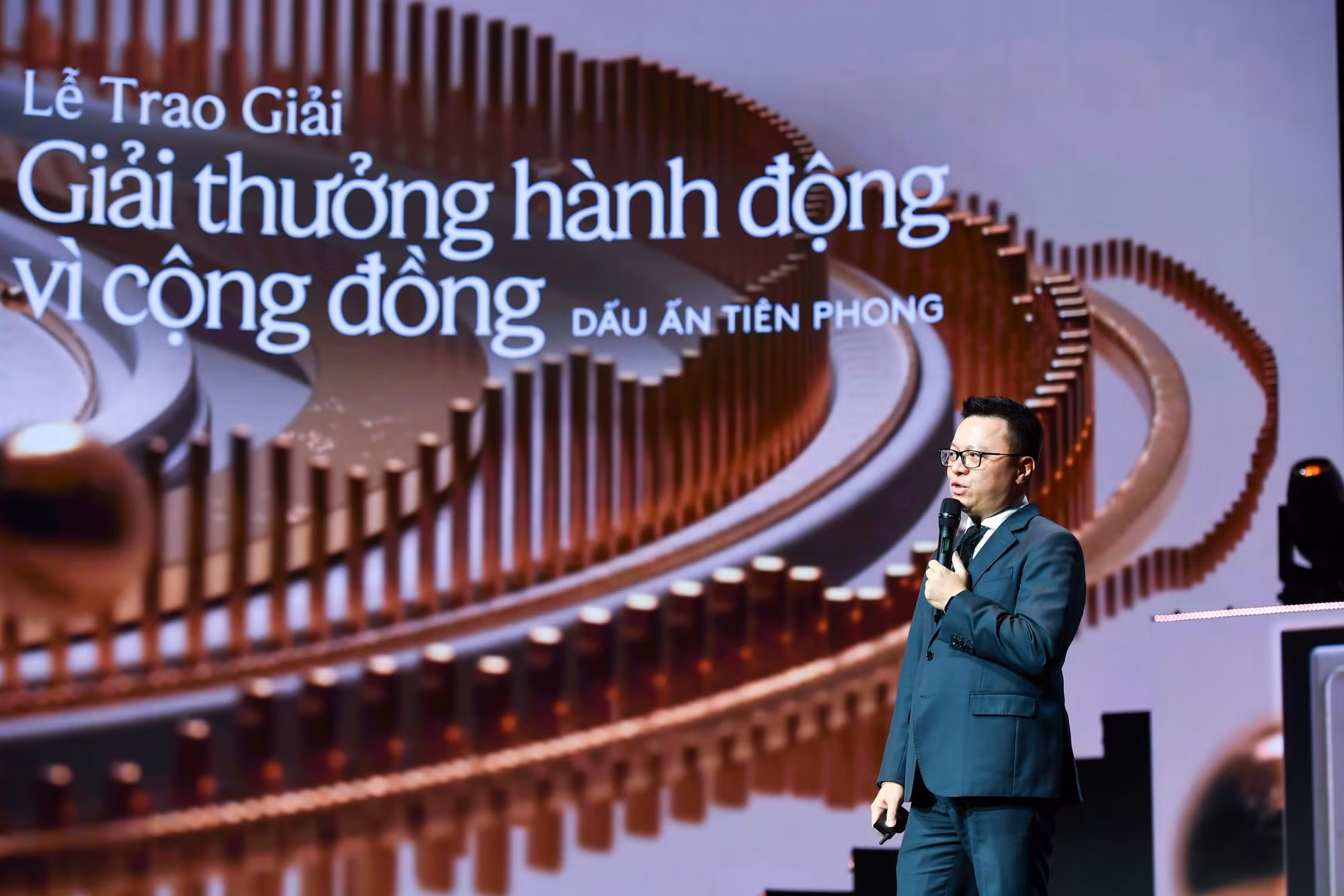 Tổng Biên tập Báo Nhân Dân, Trưởng Ban Tổ chức giải phát biểu tại sự kiện.