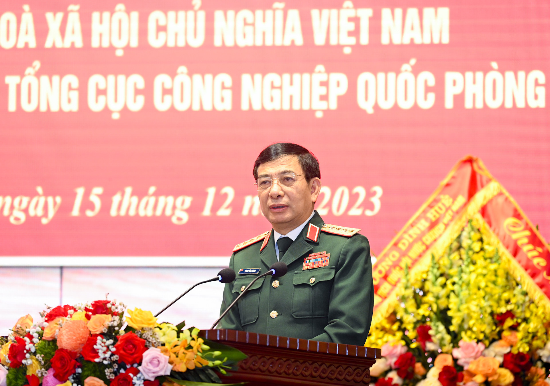 Đại tướng Phan Văn Giang, Bộ trưởng Quốc phòng phát biểu tại buổi làm việc.