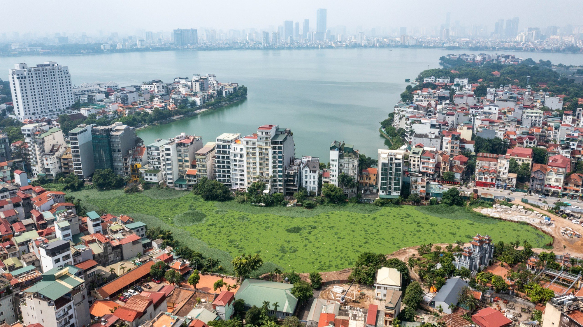 Với vị trí ngay giáp hồ Tây, dự án khi được đưa vào hoạt động sẽ góp phần cải tạo cảnh quan, đồng thời đóng vai trò quan trọng trong việc chống ngập úng cho khu vực lân cận.