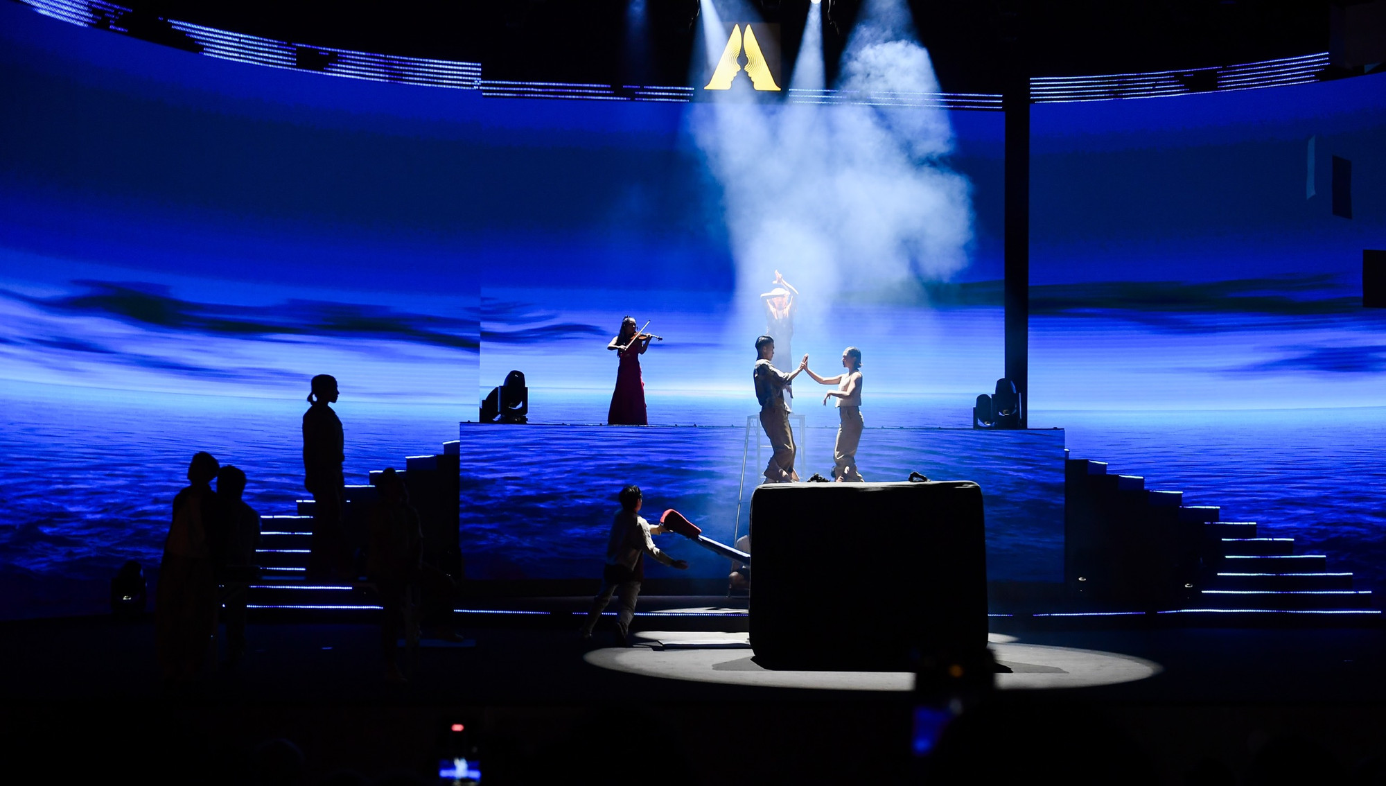 Một số tiết mục văn nghệ tại chương trình.