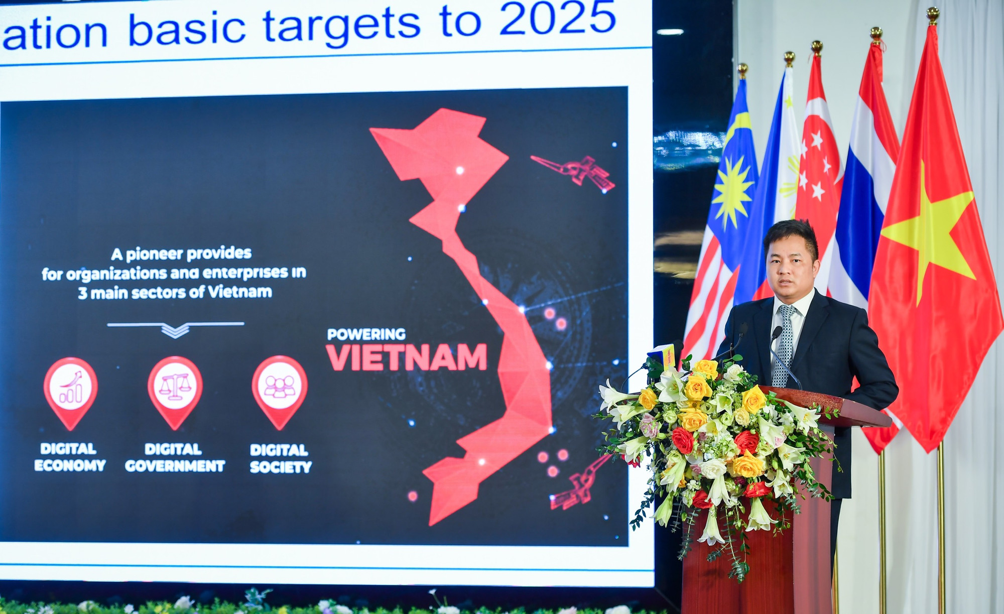 PGS, TS Trần Quang Diệu, Giám đốc Trung tâm Ứng dụng công nghệ thông tin, Học viện Chính trị quốc gia Hồ Chí Minh. (Ảnh: THÀNH ĐẠT)