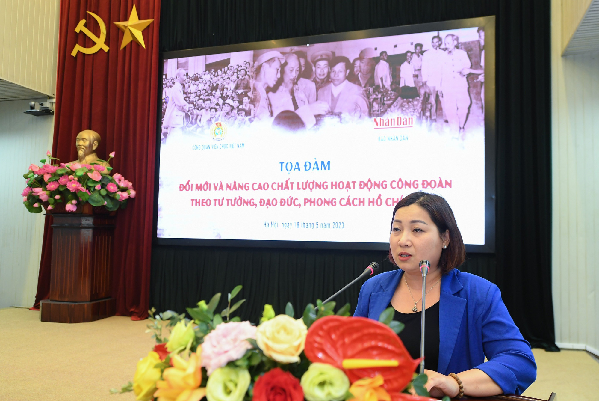 Đồng chí Lê Thị Tường Thu, Chủ tịch Công đoàn Bộ Kế hoạch và Đầu tư trình bày tham luận tại buổi tọa đàm. Đồng chí Lê Thị Tường Thu, Chủ tịch Công đoàn Bộ Kế hoạch và Đầu tư trình bày tham luận tại buổi tọa đàm.