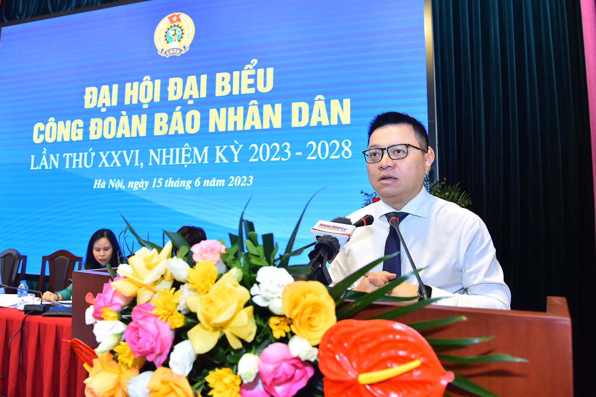 Đồng chí Lê Quốc Minh, Ủy viên Trung ương Đảng, Tổng Biên tập Báo Nhân Dân, Phó Trưởng Ban Tuyên giáo Trung ương, Chủ tịch Hội Nhà báo Việt Nam phát biểu chỉ đạo Đại hội.