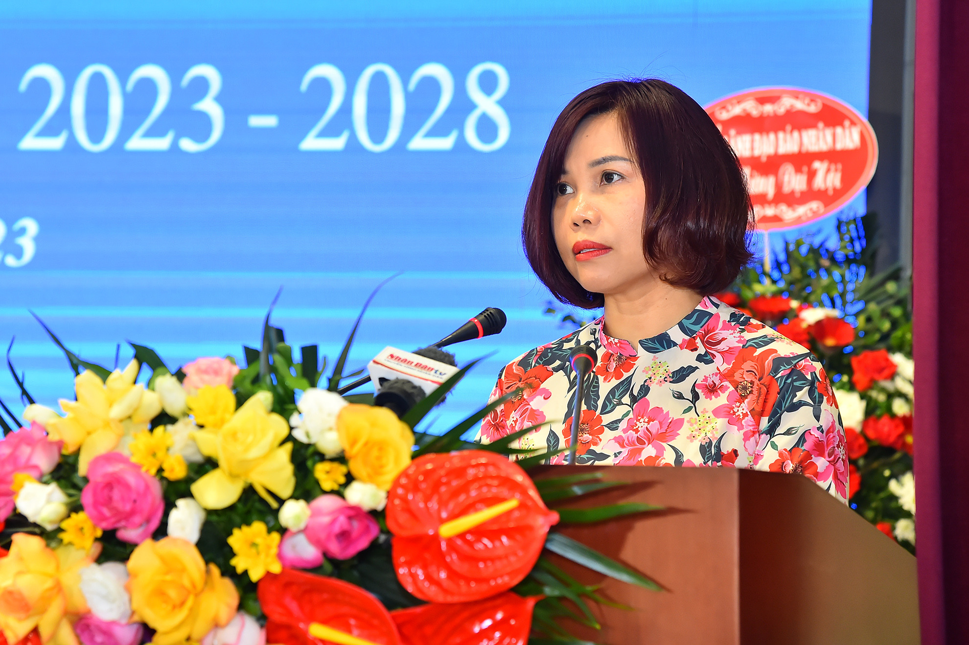 Đồng chí Trần Thị Kiều Thanh Bình, đại diện Ban Chấp hành Công đoàn Báo Nhân Dân khóa XXVI, nhiệm kỳ 2023-2028 phát biểu nhận nhiệm vụ trước Đại hội.