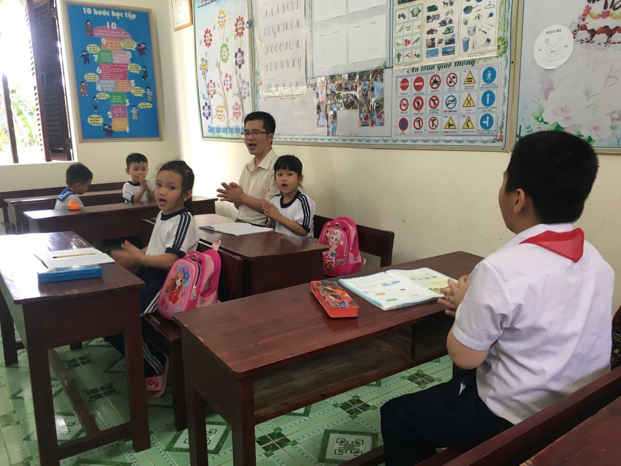 Một tiết học của Trường Tiểu học thị trấn Trường Sa. Một tiết học của Trường Tiểu học thị trấn Trường Sa.