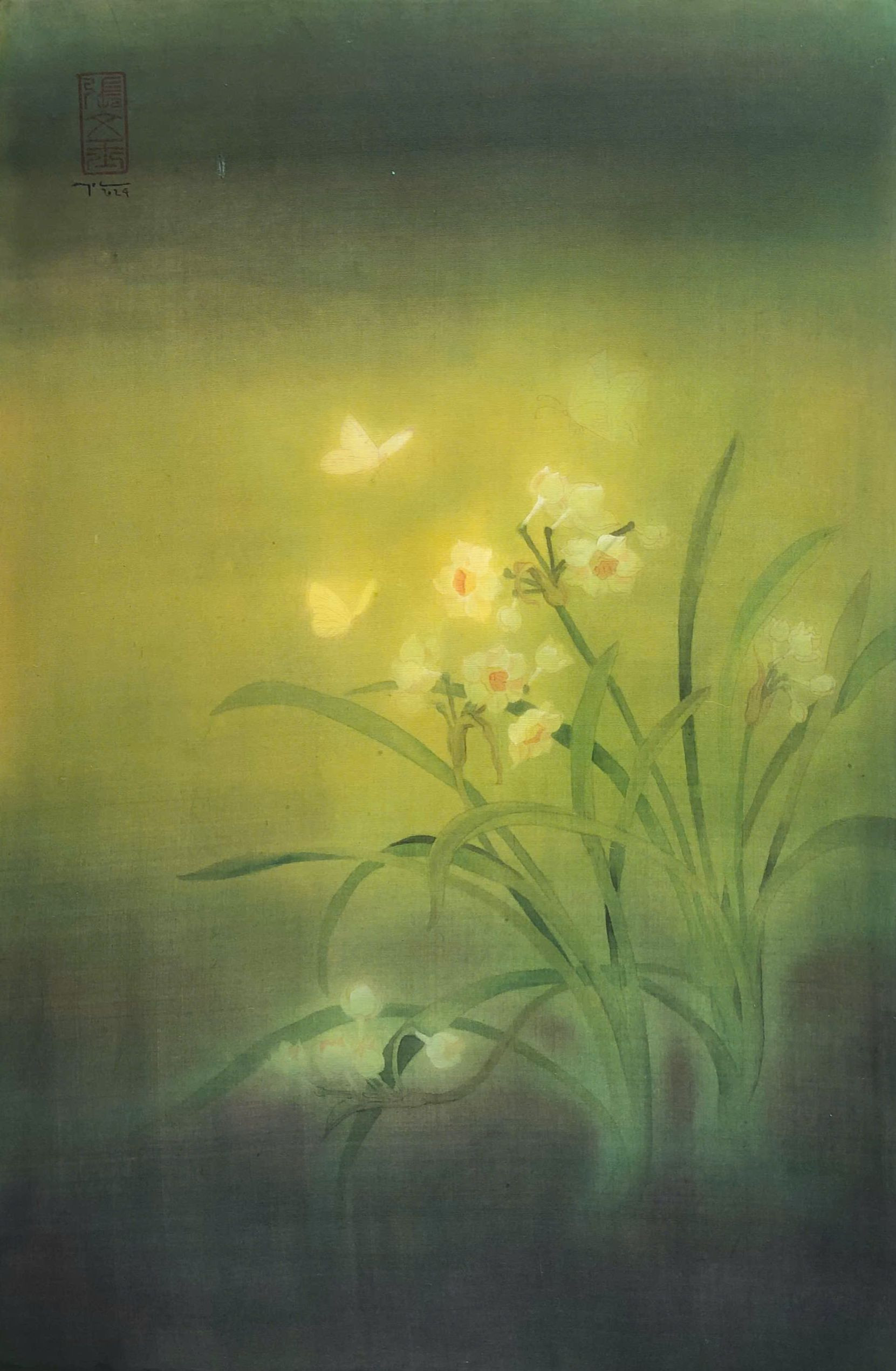 Chất liệu lụa mang đến cảm giác sâu hơn, gợi hơn.