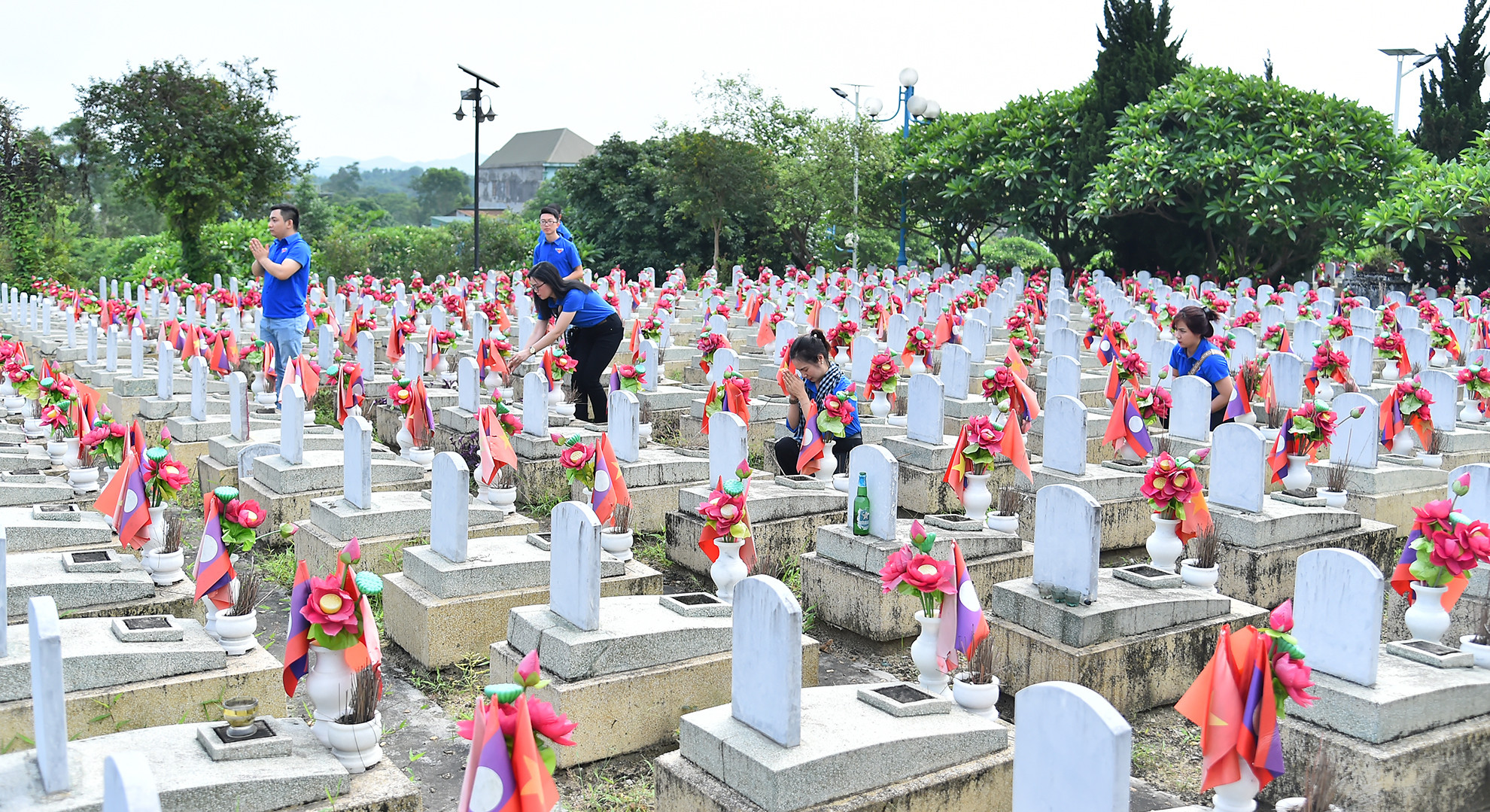 Nghĩa trang Liệt sĩ quốc tế Việt-Lào là nơi tập trung phần mộ của hơn 11.000 cán bộ, chiến sĩ tình nguyện và chuyên gia quân sự hy sinh tại chiến trường Lào.