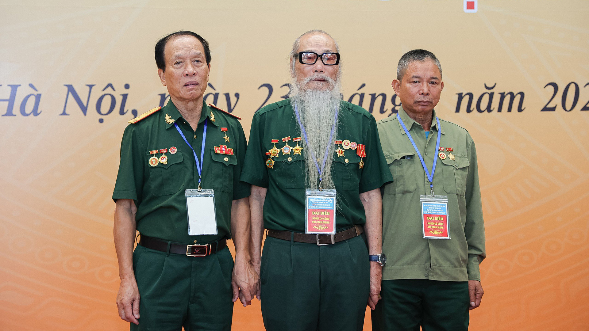 Họ vẫn là đồng đội gắn bó trong thời bình.