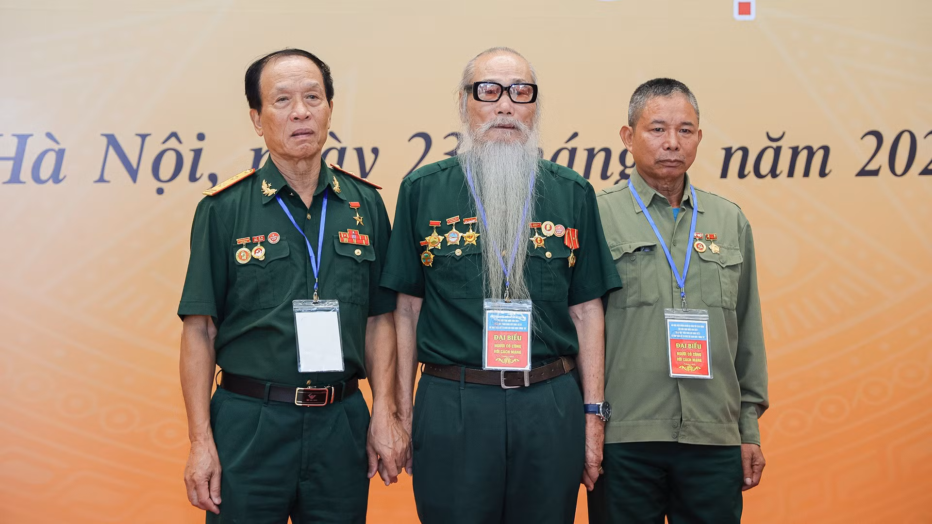 Họ vẫn là đồng đội gắn bó trong thời bình.