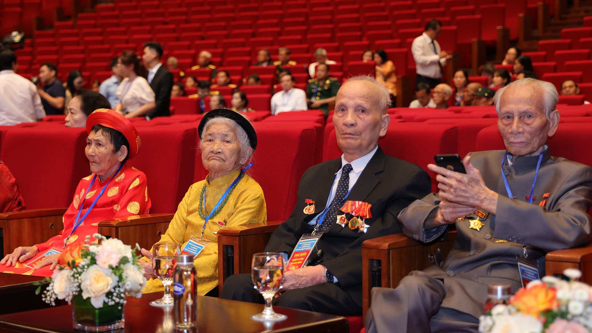 Các đại biểu dự Hội nghị tri ân người có công với cách mạng năm 2024. (Ảnh: THỦY NGUYÊN) Các đại biểu dự Hội nghị tri ân người có công với cách mạng năm 2024. (Ảnh: THỦY NGUYÊN)