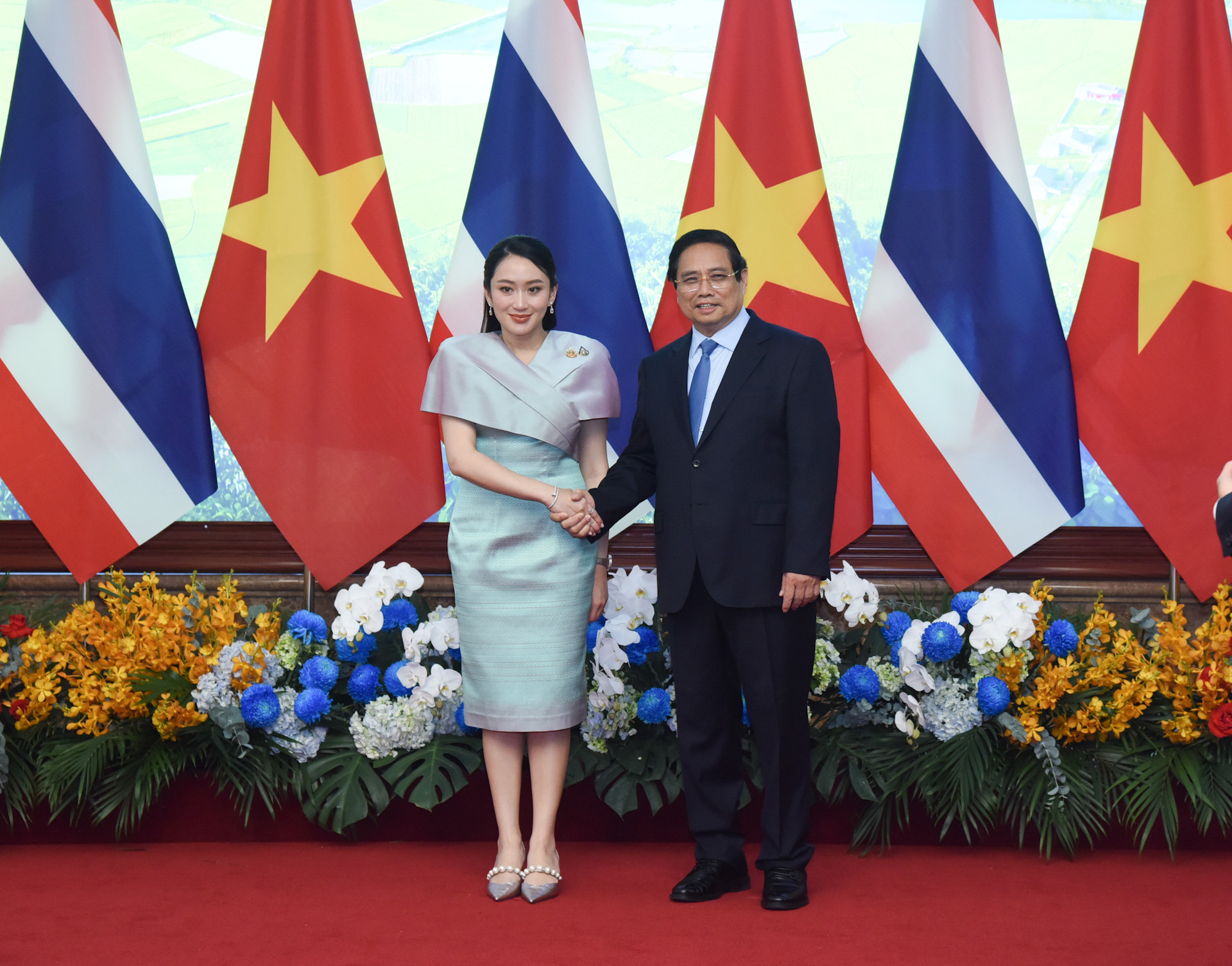 Thủ tướng Phạm Minh Chính và Thủ tướng Vương quốc Thái Lan Paetongtarn Shinawatra.