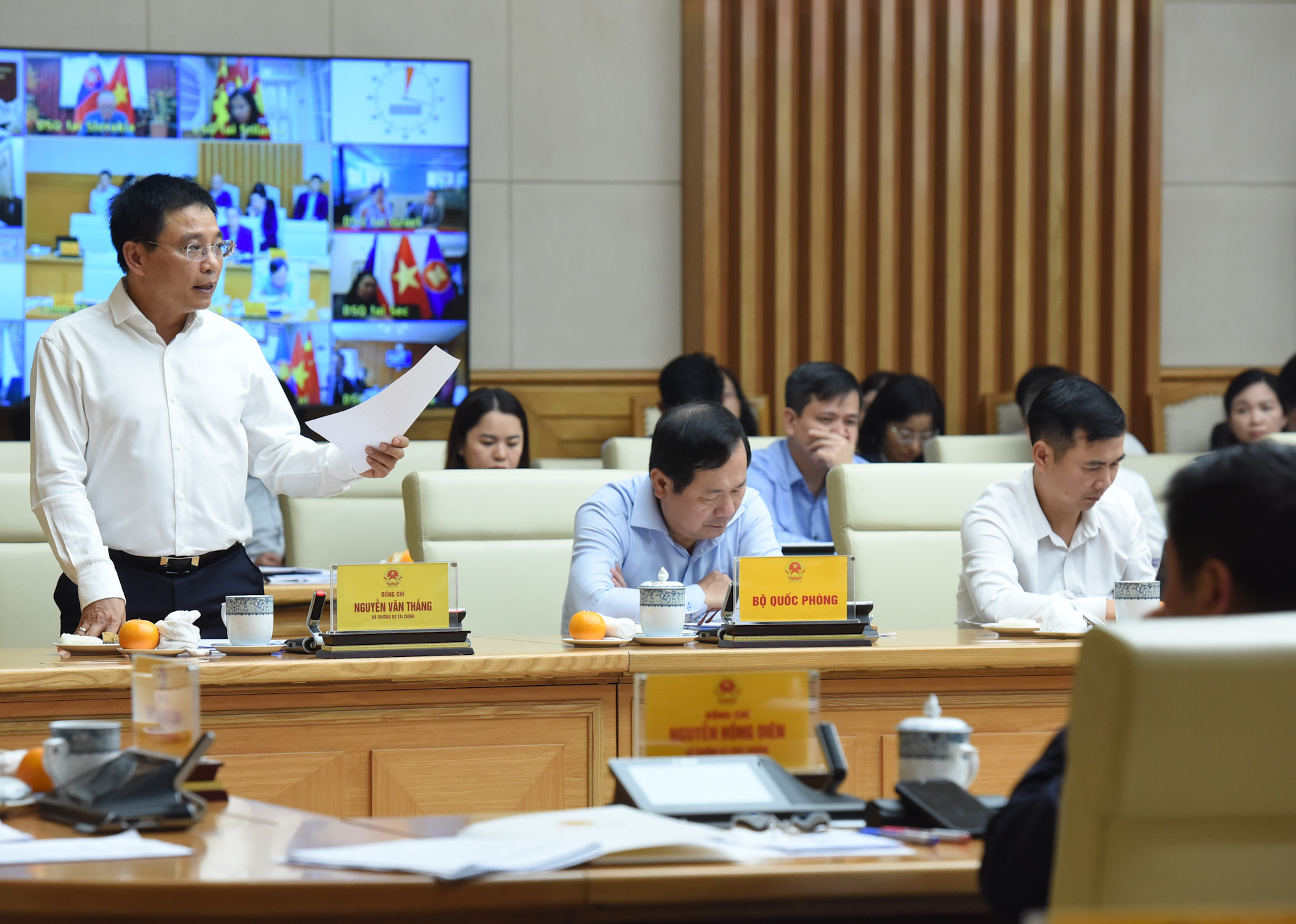 Bộ trưởng Tài chính Nguyễn Văn Thắng phát biểu.