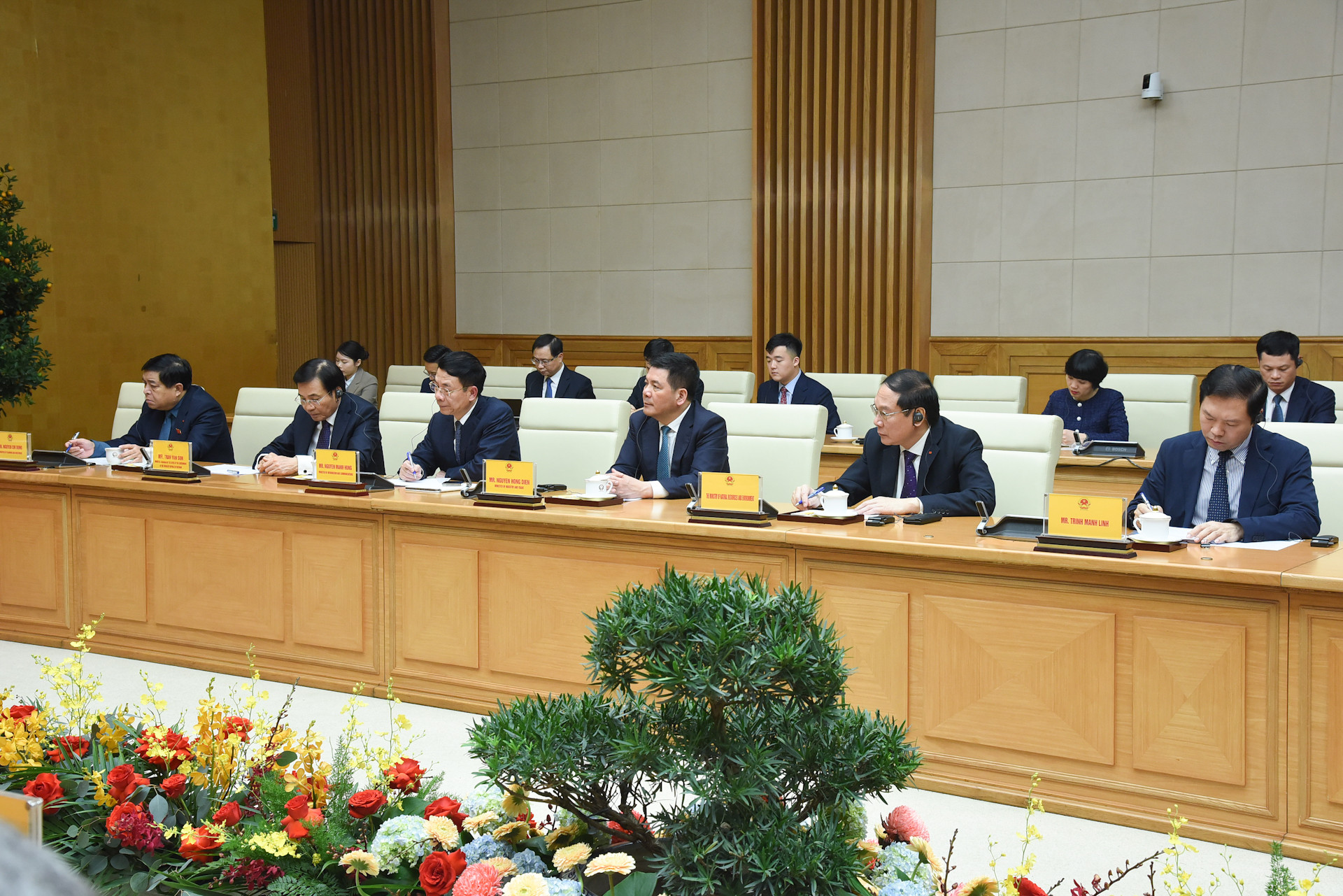 Đại diện lãnh đạo các bộ, ban, ngành tham dự buổi tiếp.