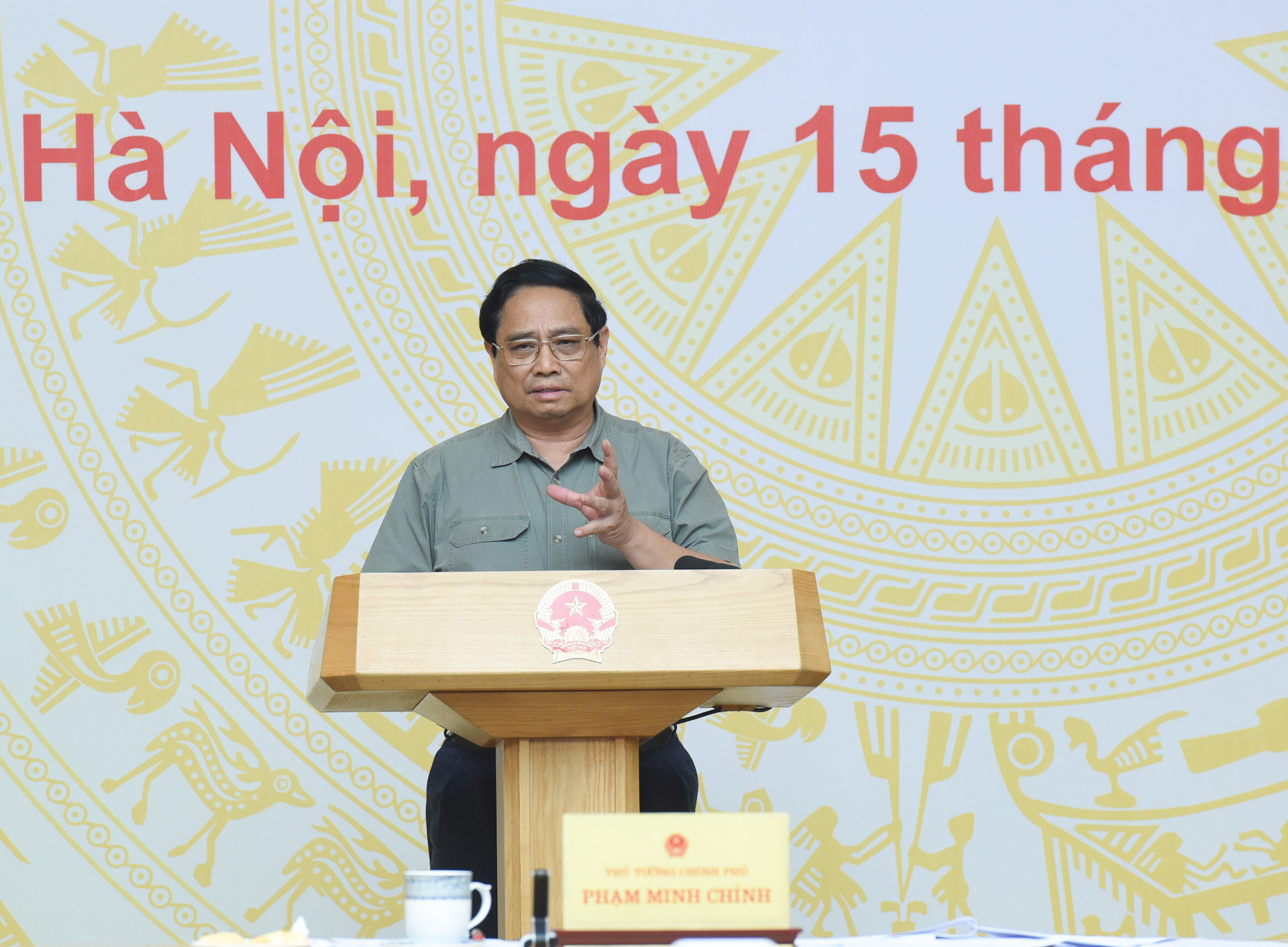 Thủ tướng Phạm Minh Chính phát biểu chỉ đạo Hội nghị Thường trực Chính phủ với các địa phương về khắc phục hậu quả cơn bão số 3.