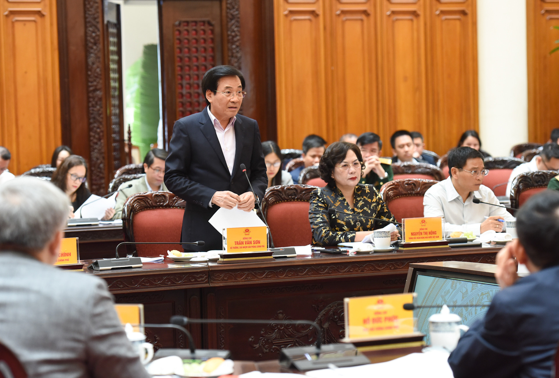 Bộ trưởng, Chủ nhiệm Văn phòng Chính phủ Trần Văn Sơn phát biểu.