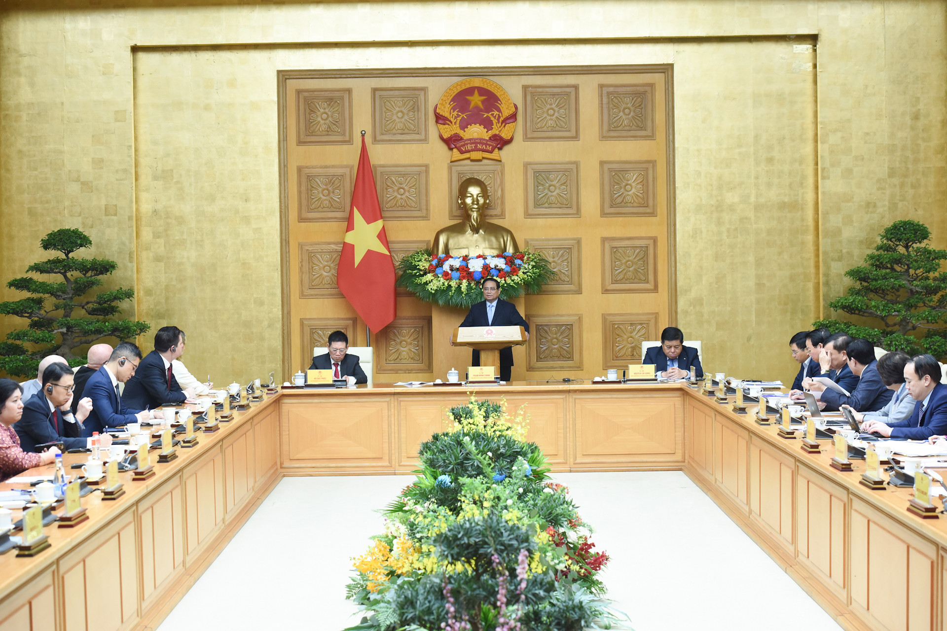 Quang cảnh Tọa đàm. Quang cảnh Tọa đàm.