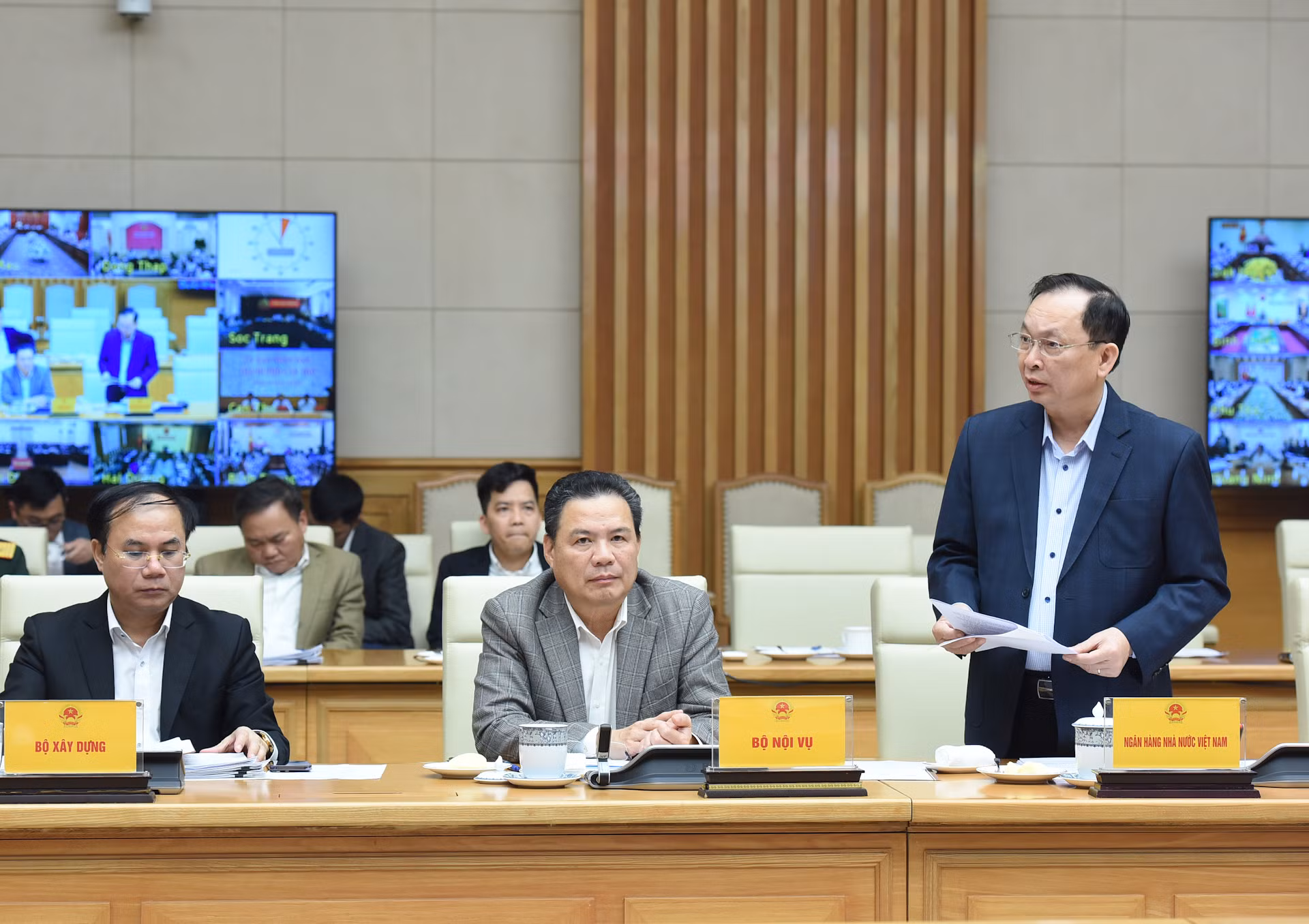 Phó Thống đốc Ngân hàng Nhà nước Việt Nam Đào Minh Tú phát biểu.