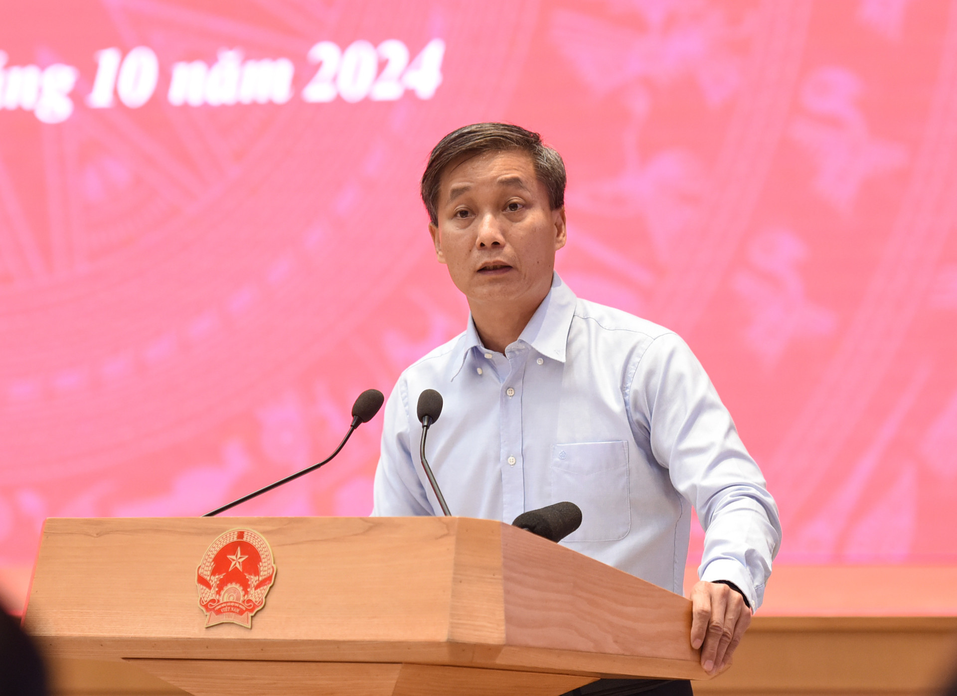 [Ảnh] Thủ tướng Phạm Minh Chính dự Hội nghị triển khai Sổ sức khỏe điện tử và cấp Phiếu lý lịch tư pháp qua VNeID ảnh 6