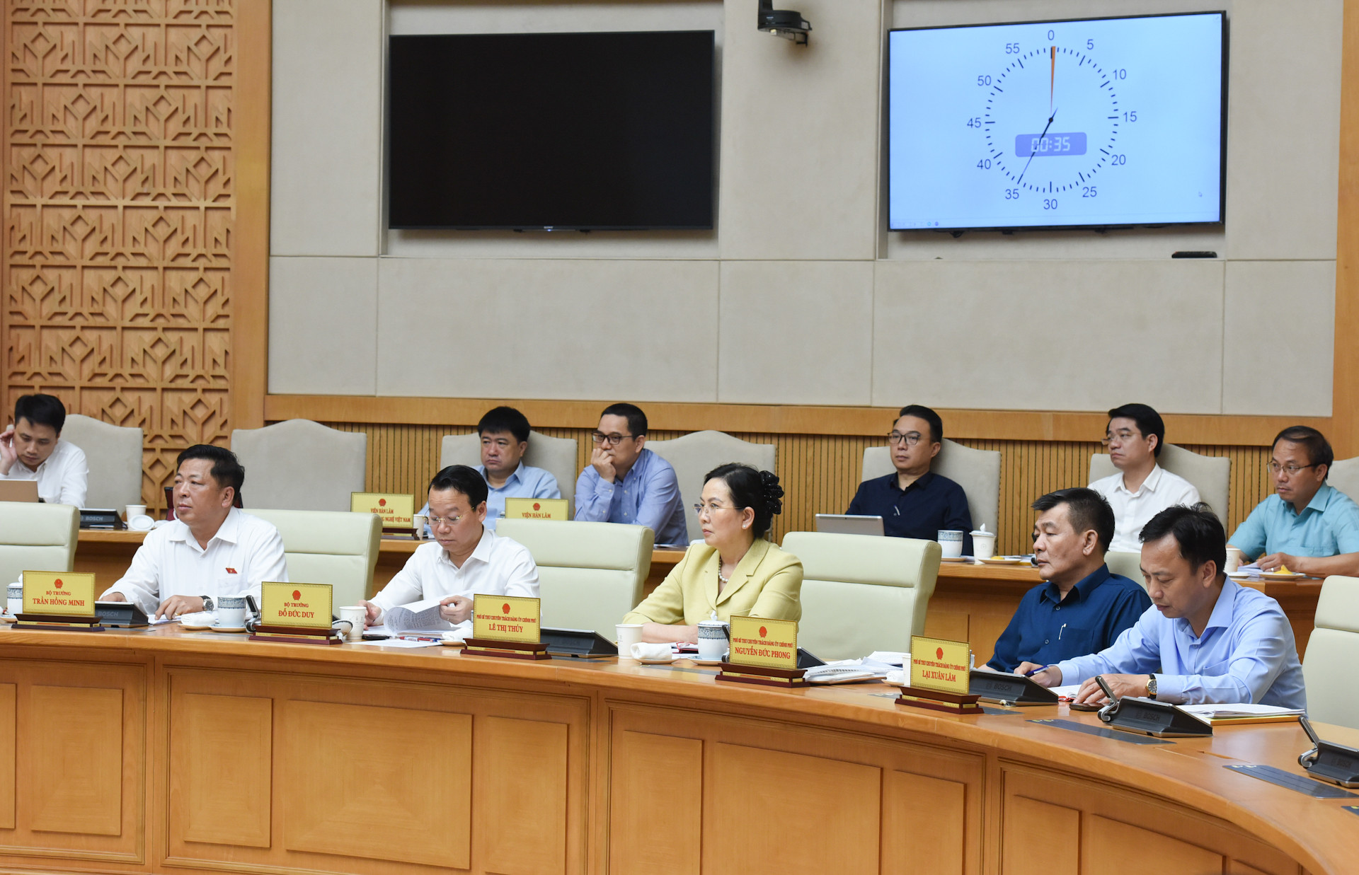 [Ảnh] Thủ tướng Phạm Minh Chính chủ trì cuộc họp Chính phủ chuyên đề về việc sắp xếp đơn vị hành chính các cấp ảnh 8