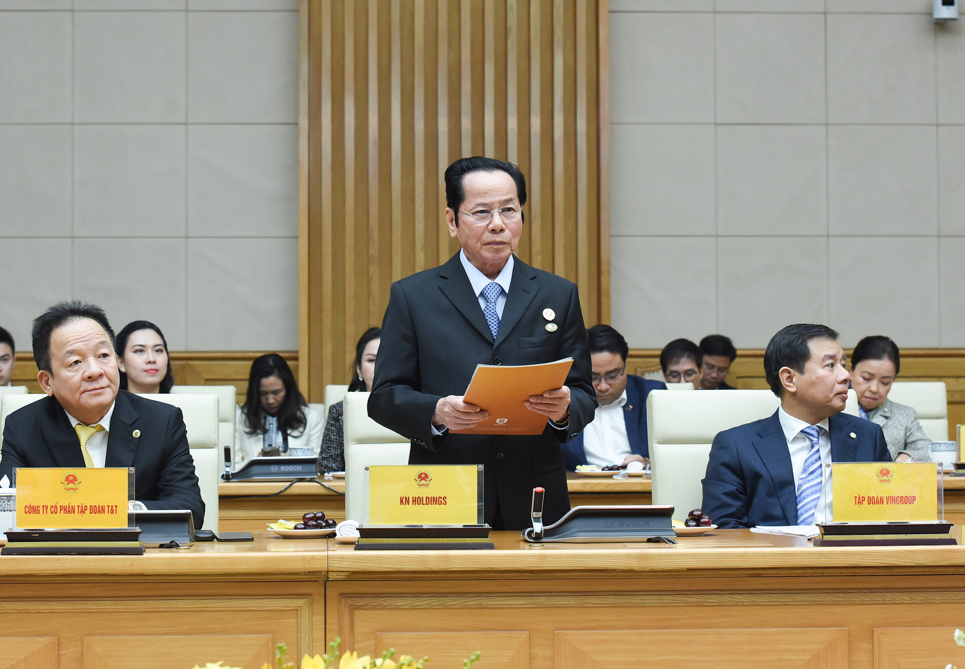 Ông Lê Văn Kiểm, Chủ tịch KN Holdings, bày tỏ: "Chúng tôi nguyện đồng hành cùng Chính phủ để phát triển một nền kinh tế mạnh, bền vững và hội nhập quốc tế".